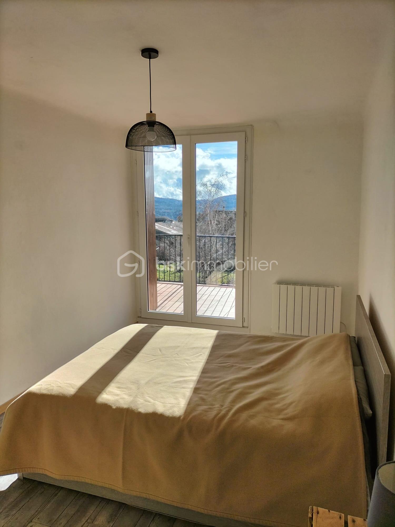 Maison de village de 58 m² - CHAMBRE 12.jpg