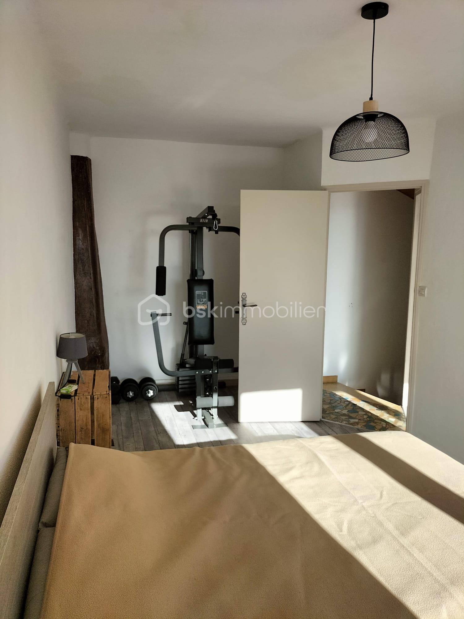 Maison de village de 58 m² - CHAMBRE 1.jpg