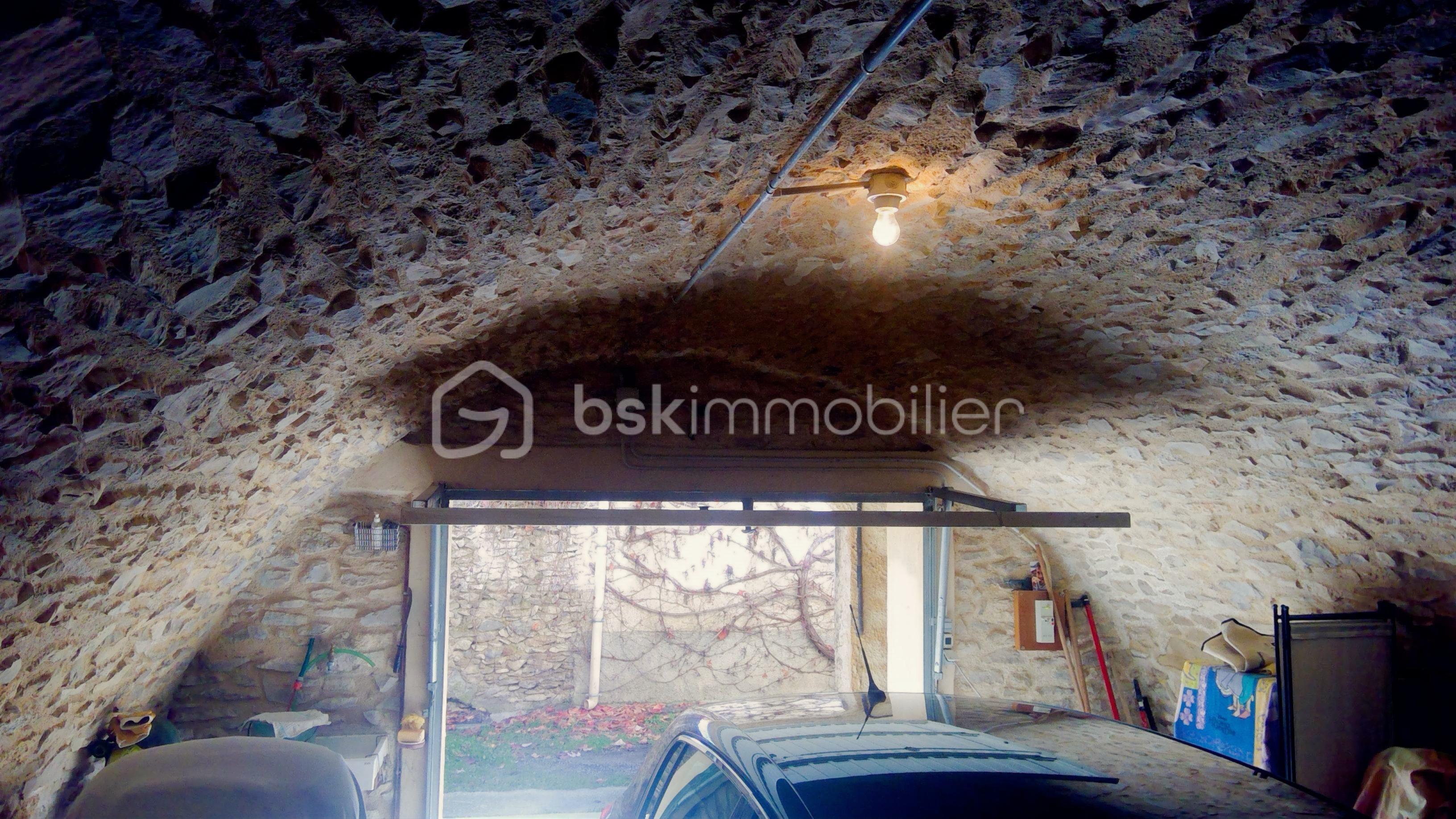 Maison de village de 58 m² - VOUTE GARAGE.JPG