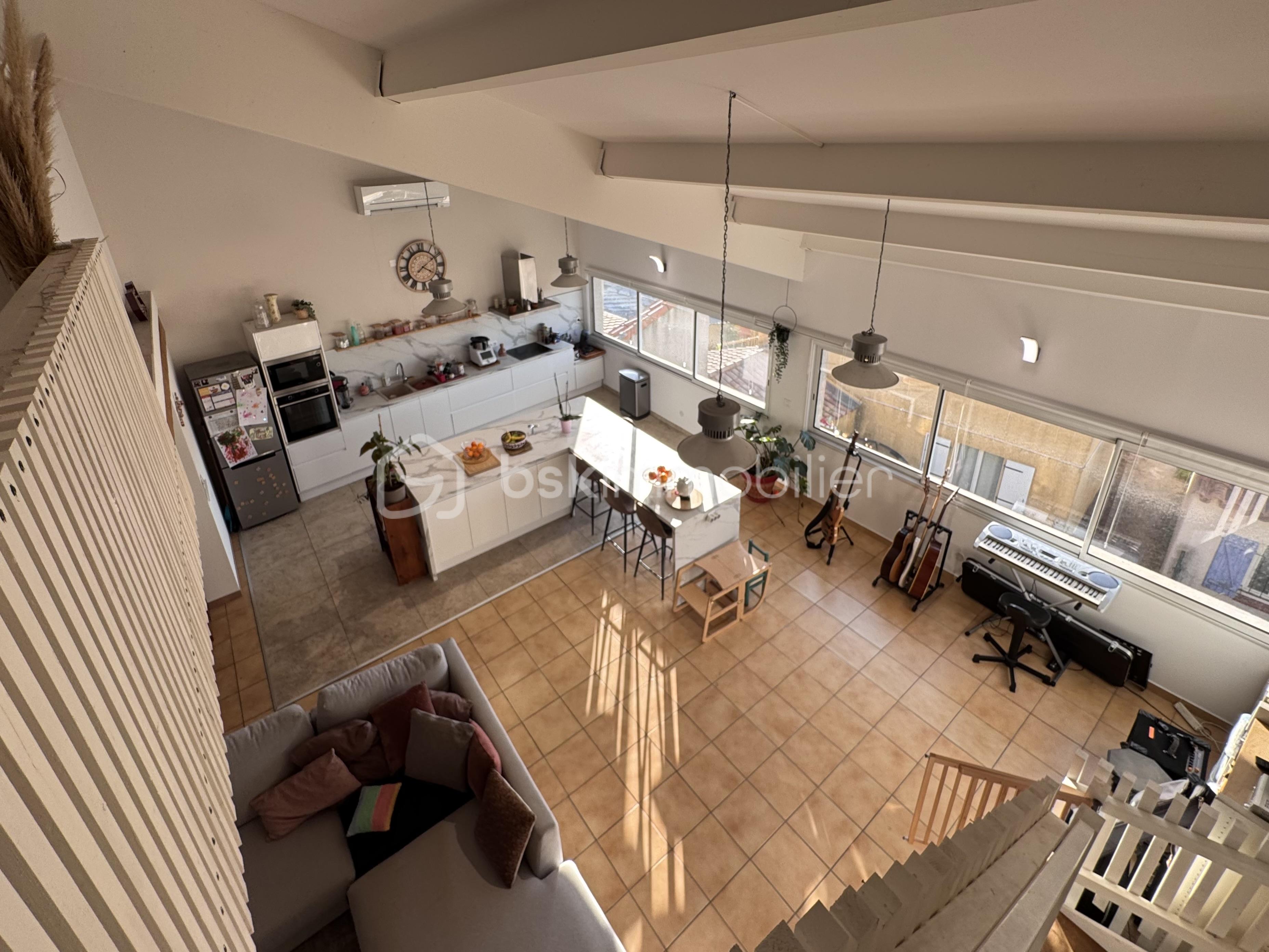 Appartement de 132,01 m² - salon d'en haut 1.jpeg