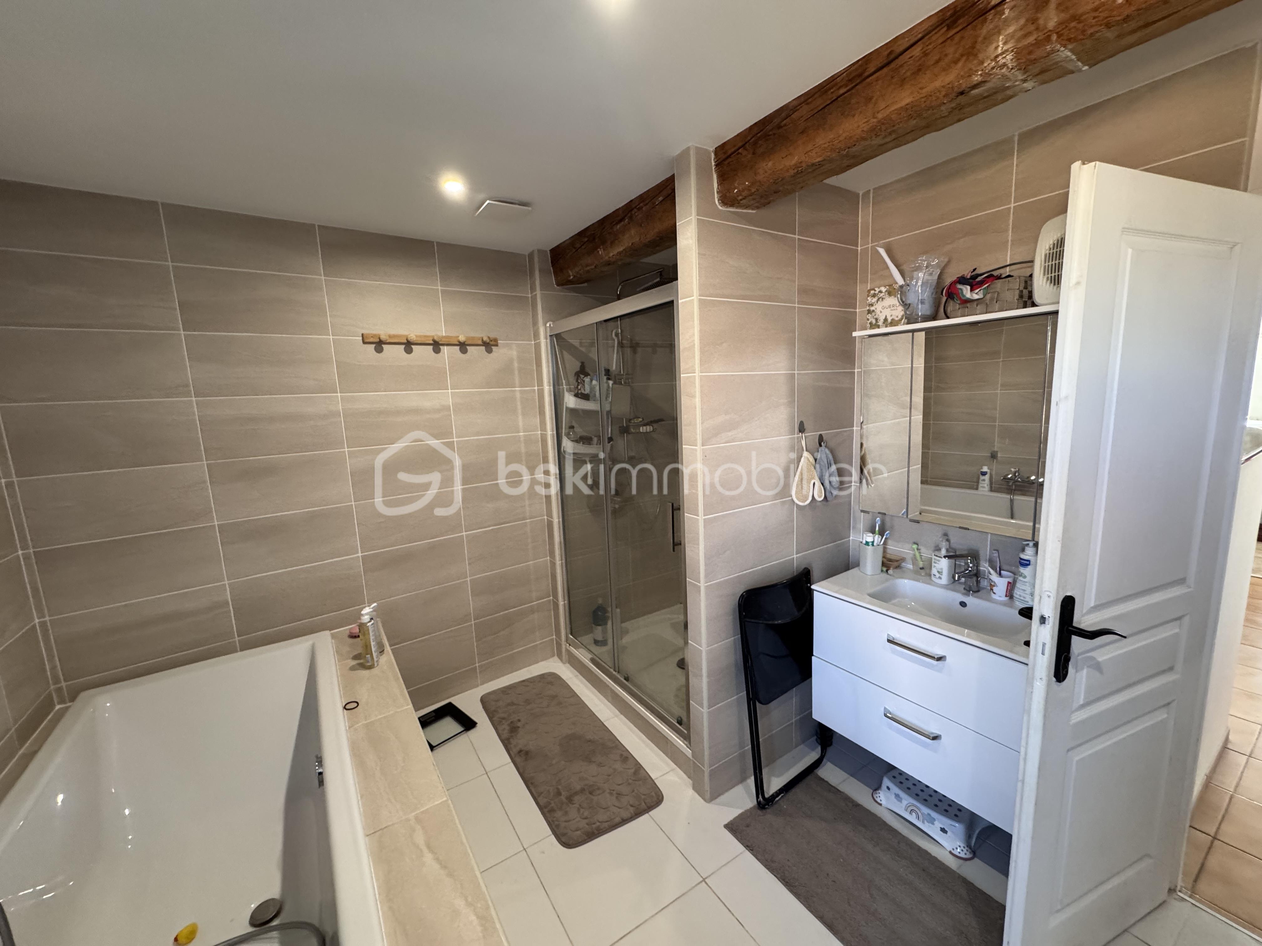 Appartement de 132,01 m² - image00001.jpeg