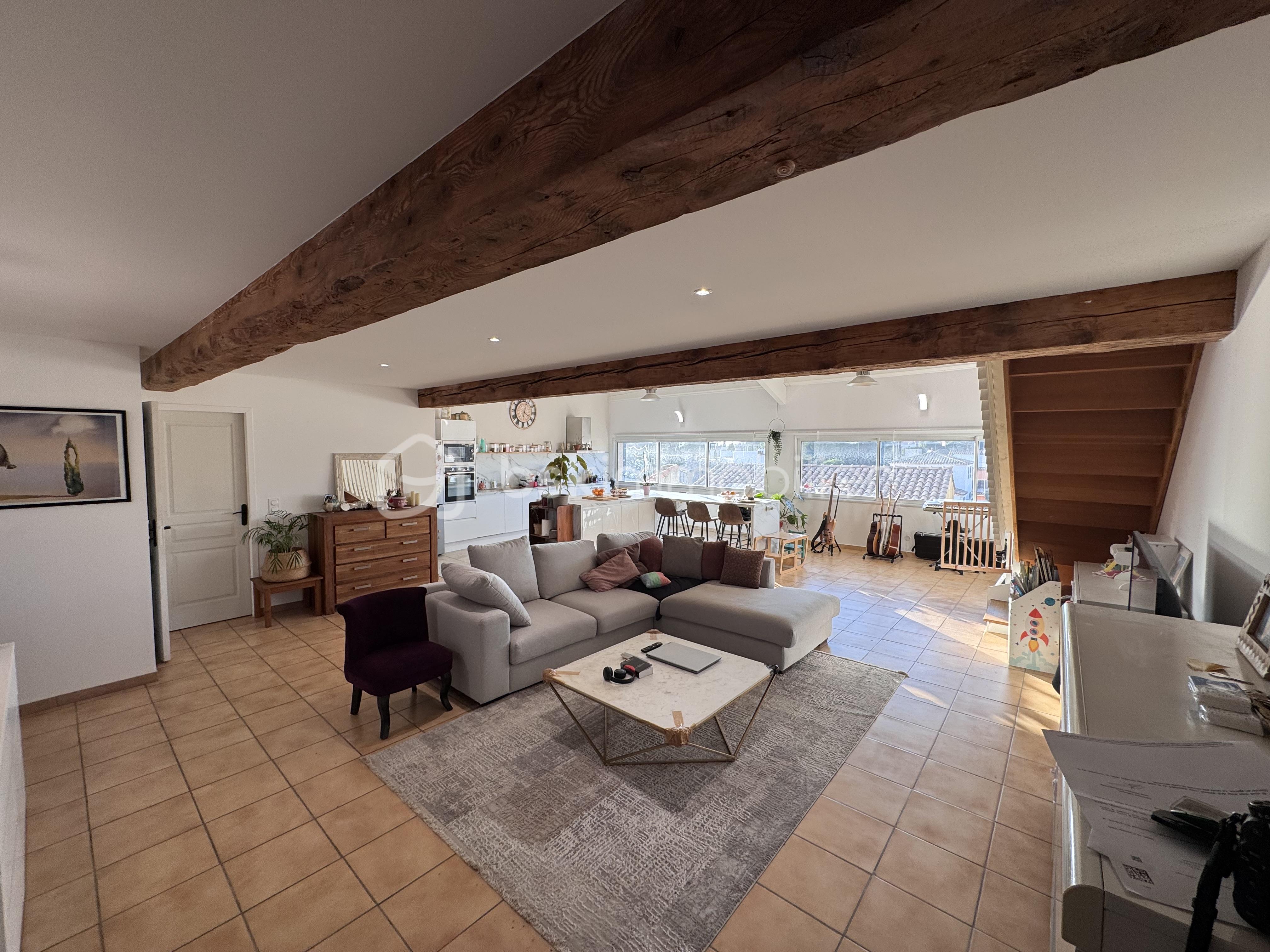 Appartement de 132,01 m² - vue entréé.jpeg