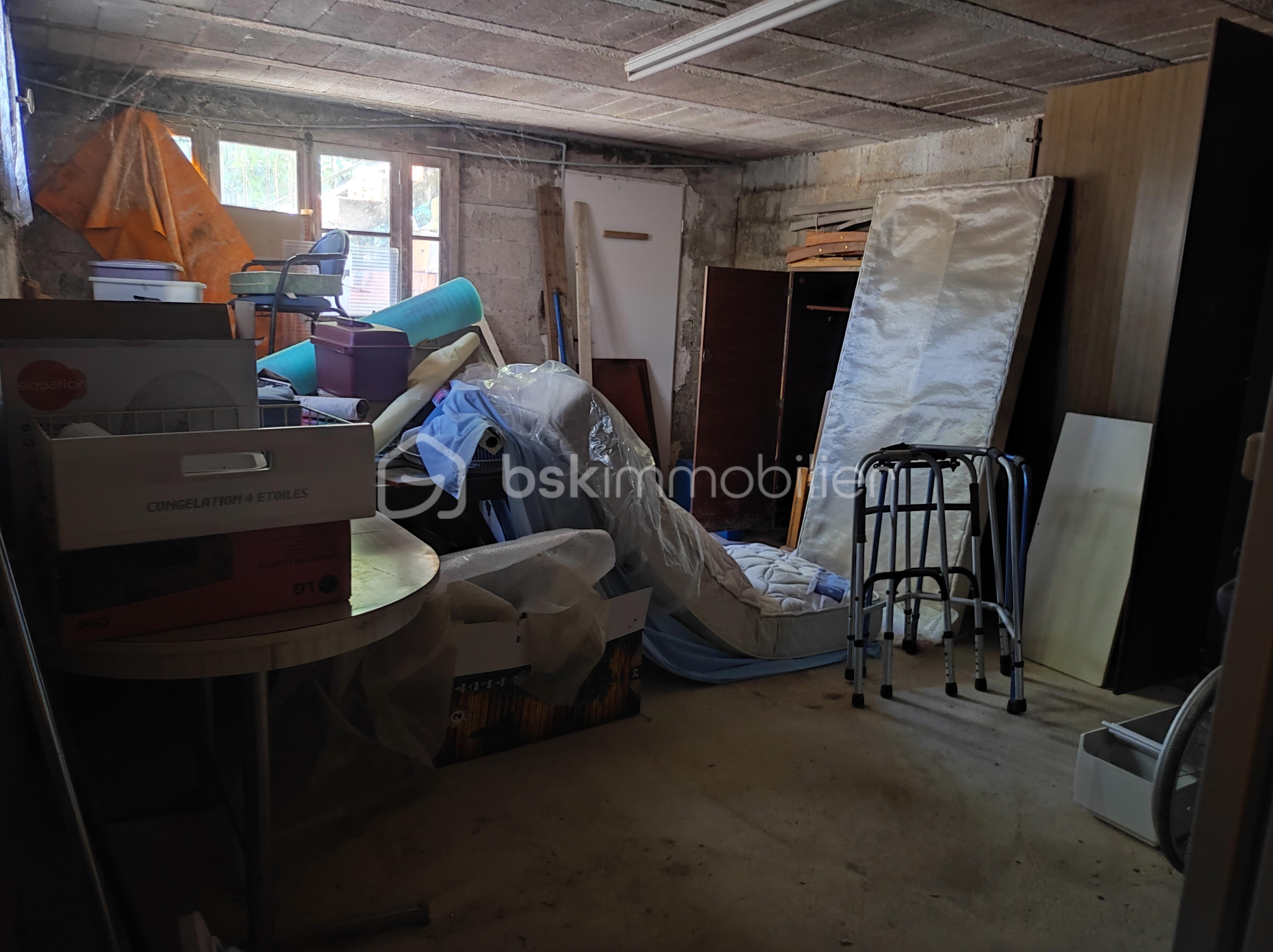 Maison de 210 m² - 1754985213406.jpg