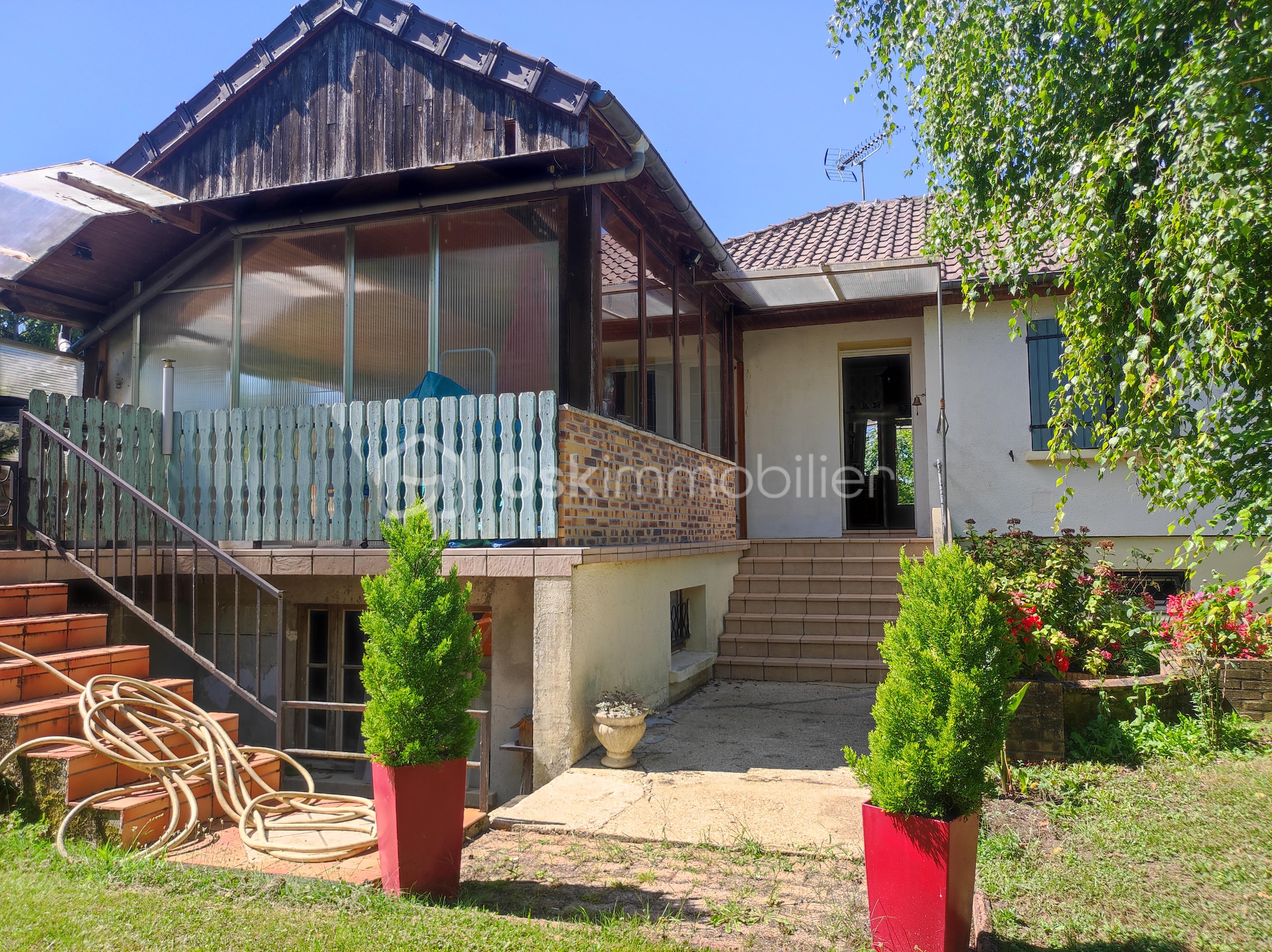 Maison de 210 m² - 1754985213160.jpg