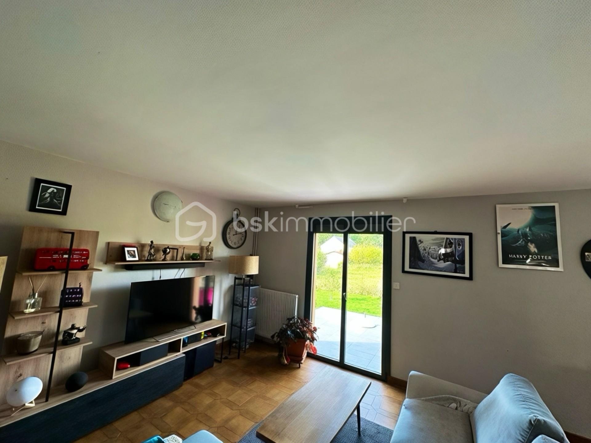 Maison traditionnelle de 106 m² - Salon.jpg