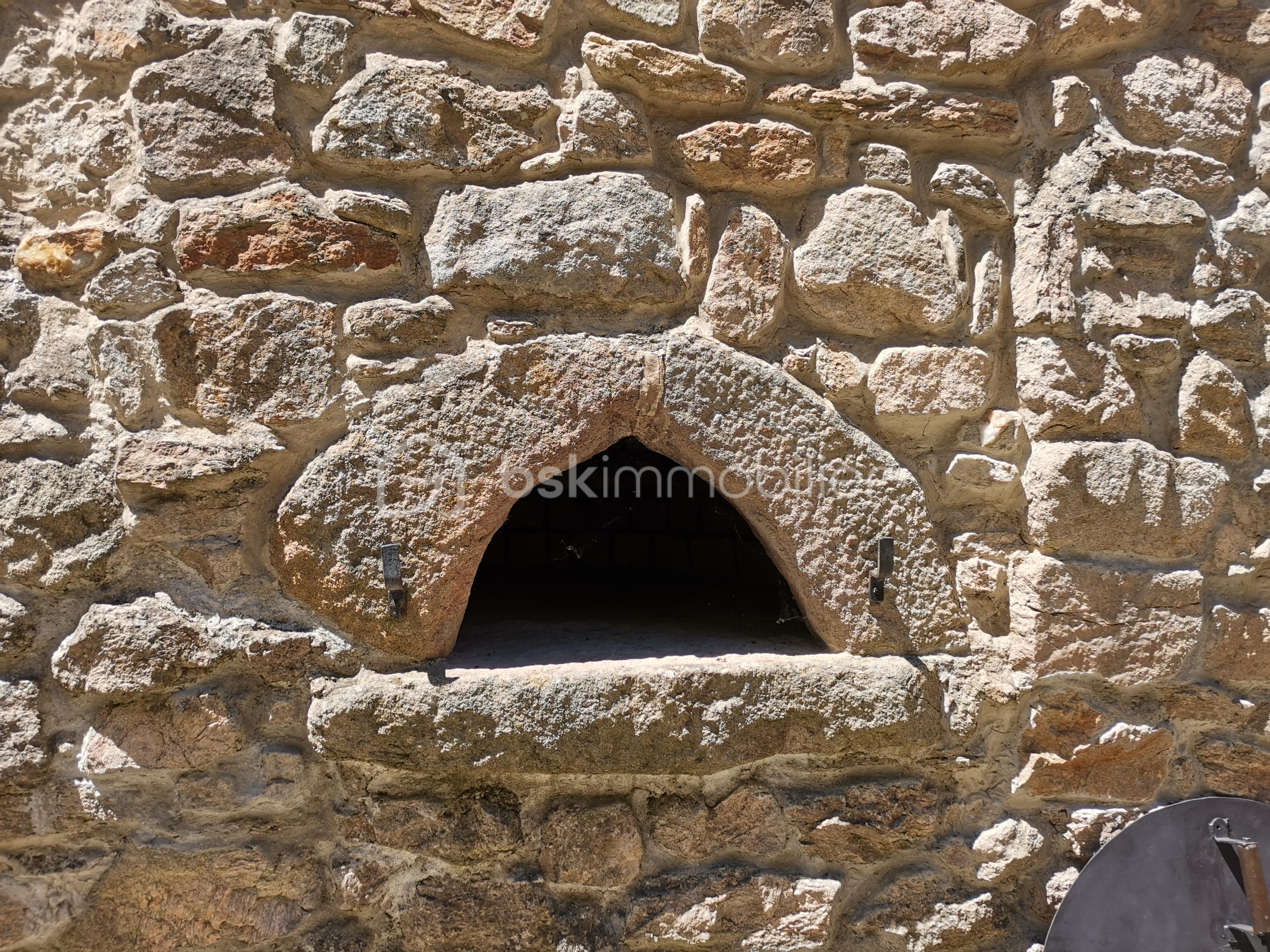 fouràptravarone.jpg