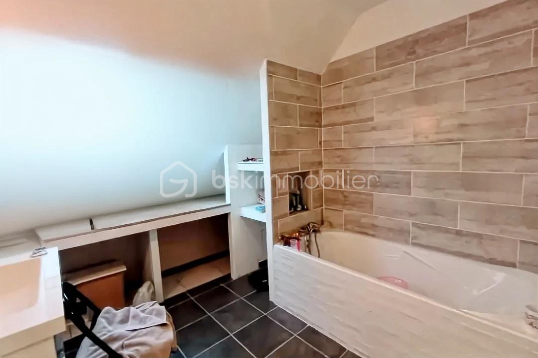 Maison de 168 m² - hoqi-3eef3e4cbdc84cde927be93538684654.jpg