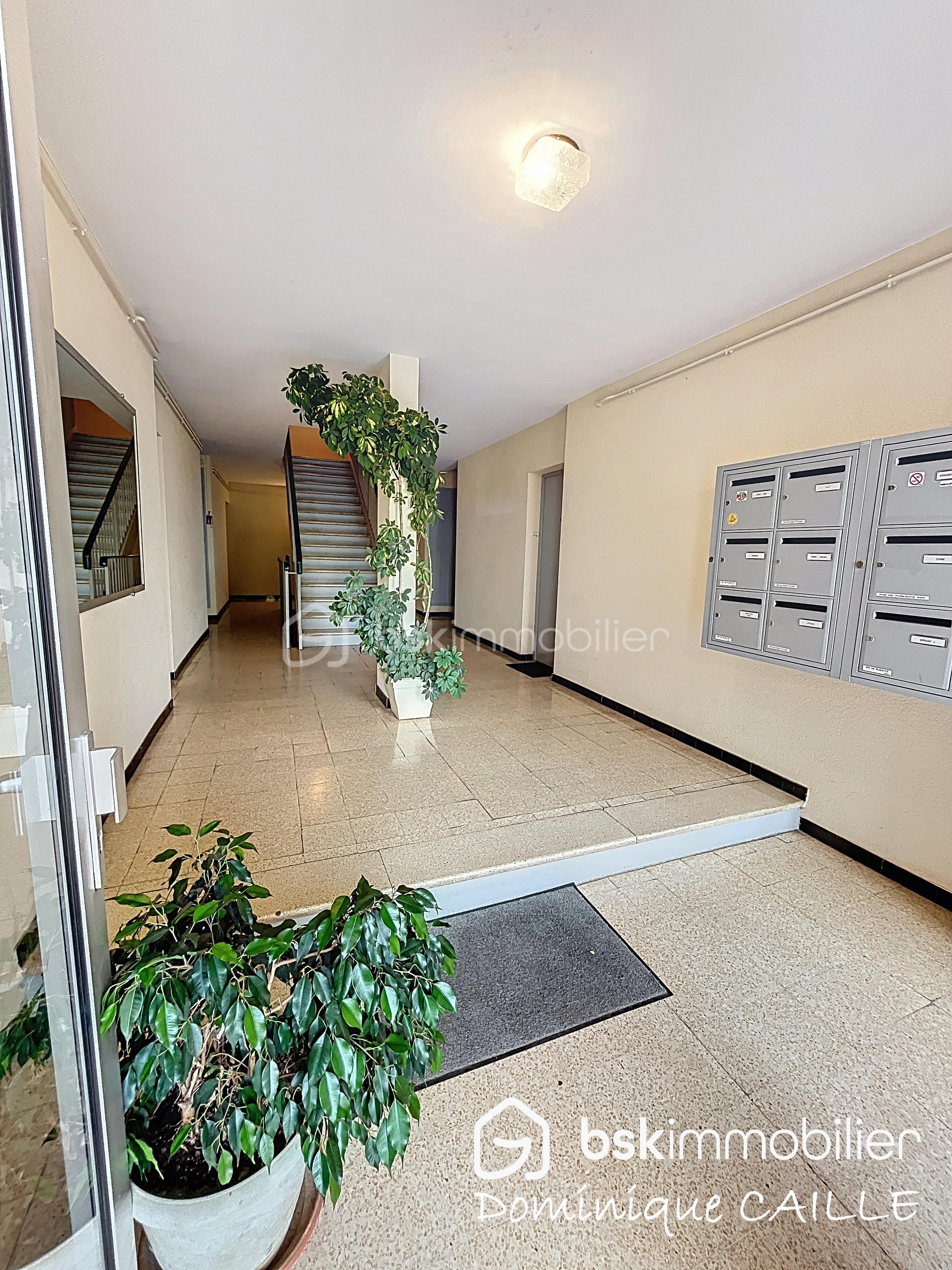 Appartement de 91 m² - hall d'entrée.jpg