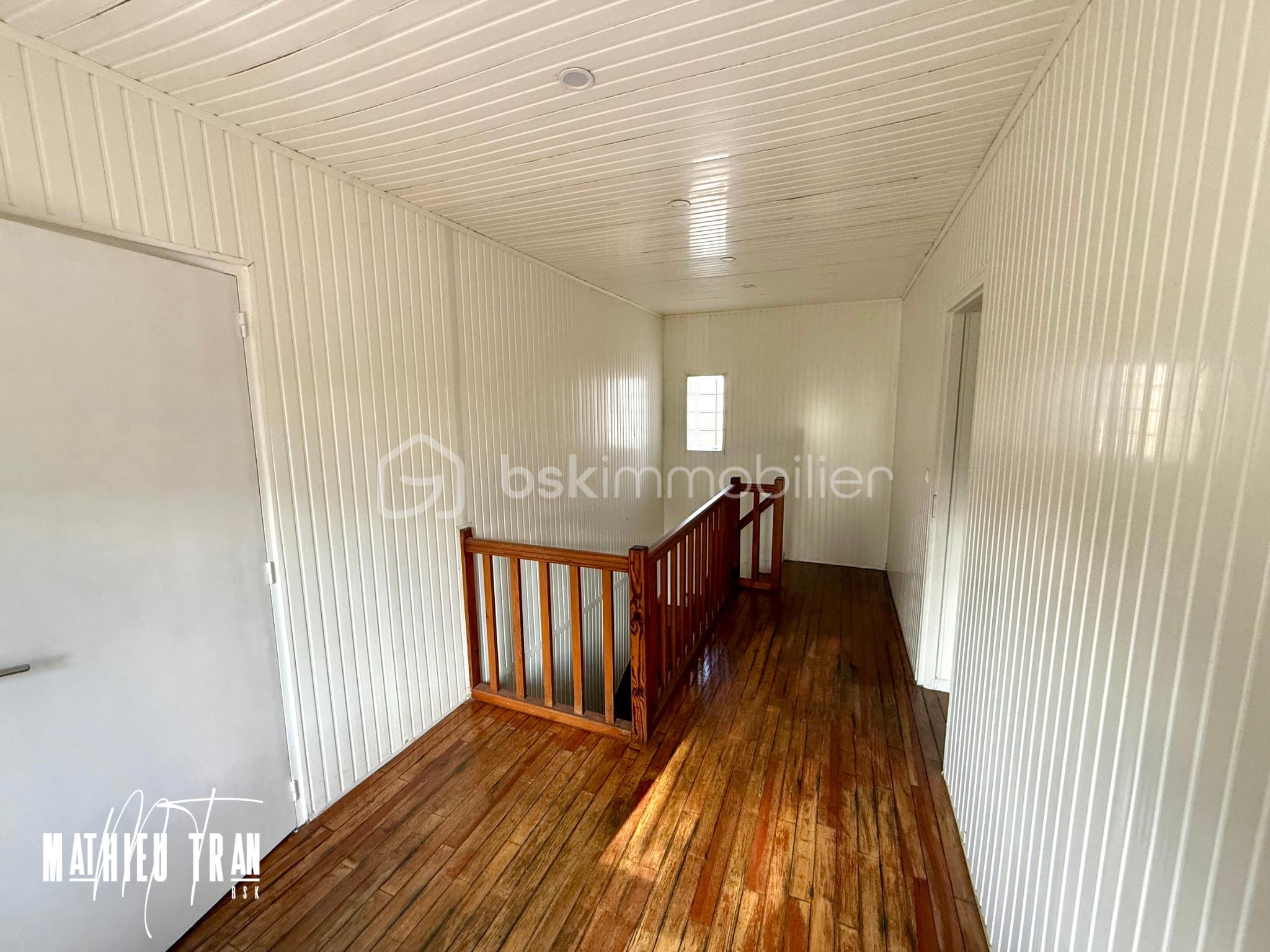 Maison de 188 m² - TERRAIN A BÂTIR.png