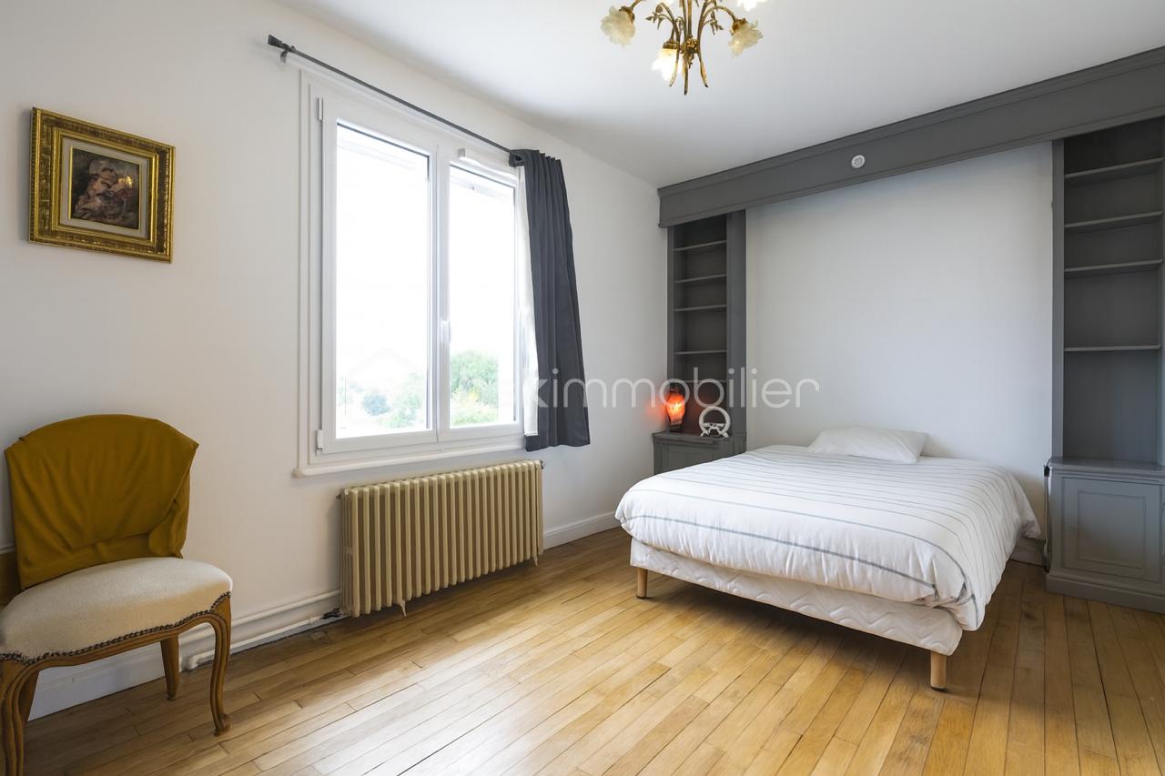 Maison de 159 m² - chambre.png