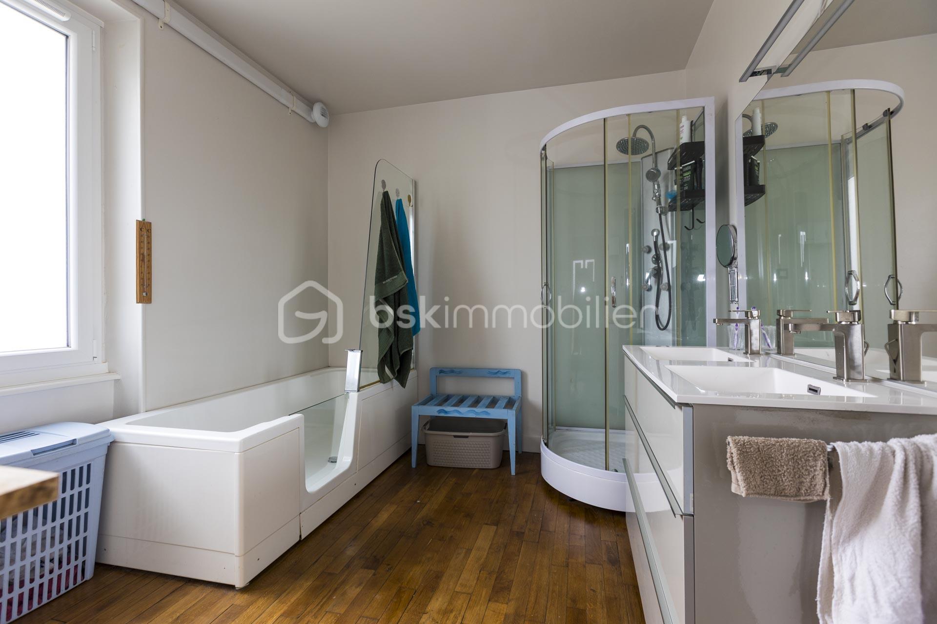 Maison de 159 m² - immo-pbdf-salle-de-bain-1.jpg