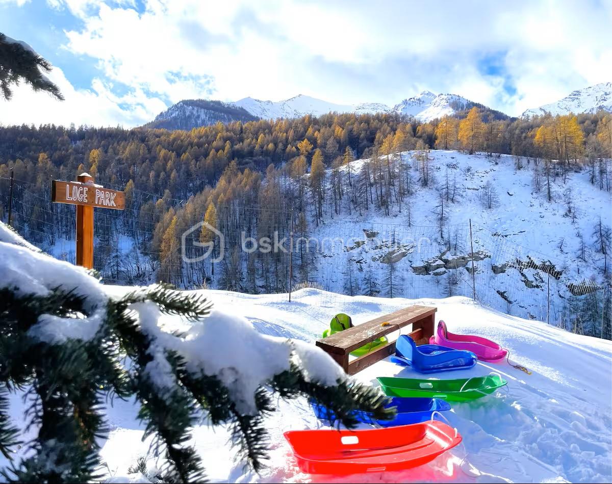 Chalet de 270 m² - 2e4131a9-e58c-4a29-bbb3-e2c29495bcc7.jpg