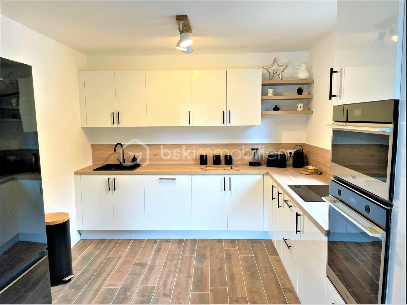 Chalet de 270 m² - Cuisine 1.JPG