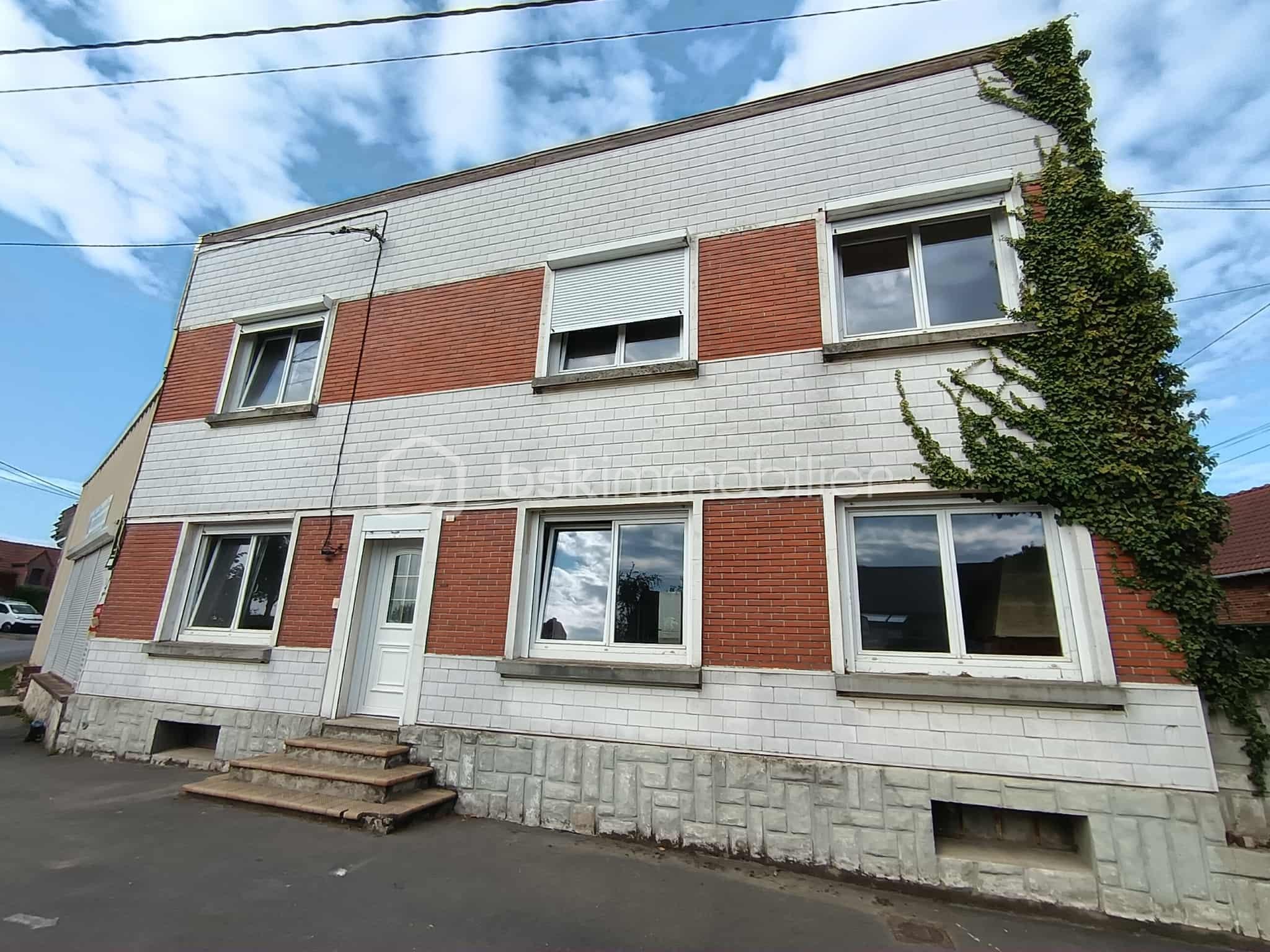 Maison de 100 m² - ac58a259-c293-4038-8ce8-f4e10a808cb5 - Copie.jpg