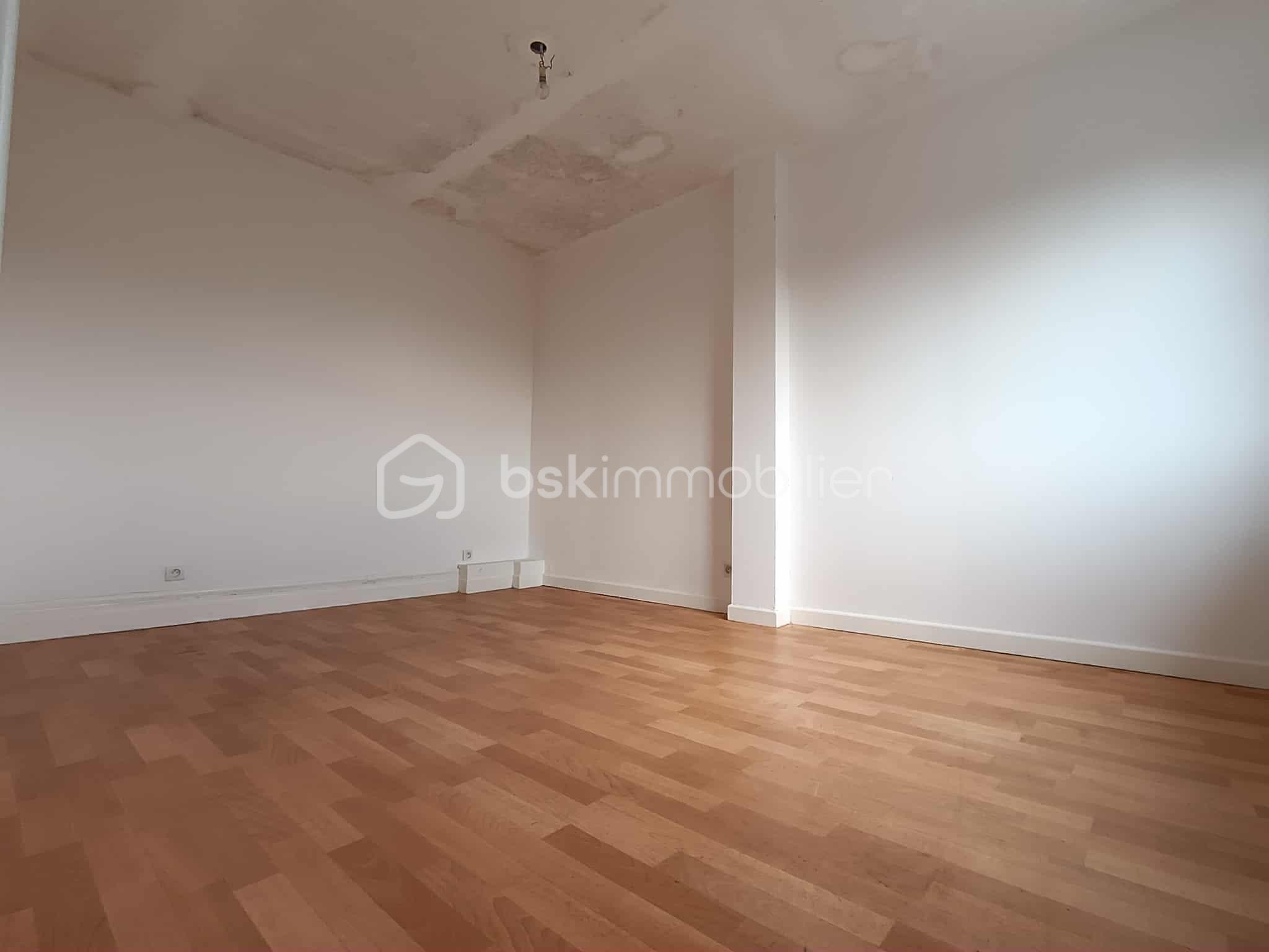 Maison de 100 m² - 2a7a2d13-1693-45ac-b64a-06acc71b79ff.jpg