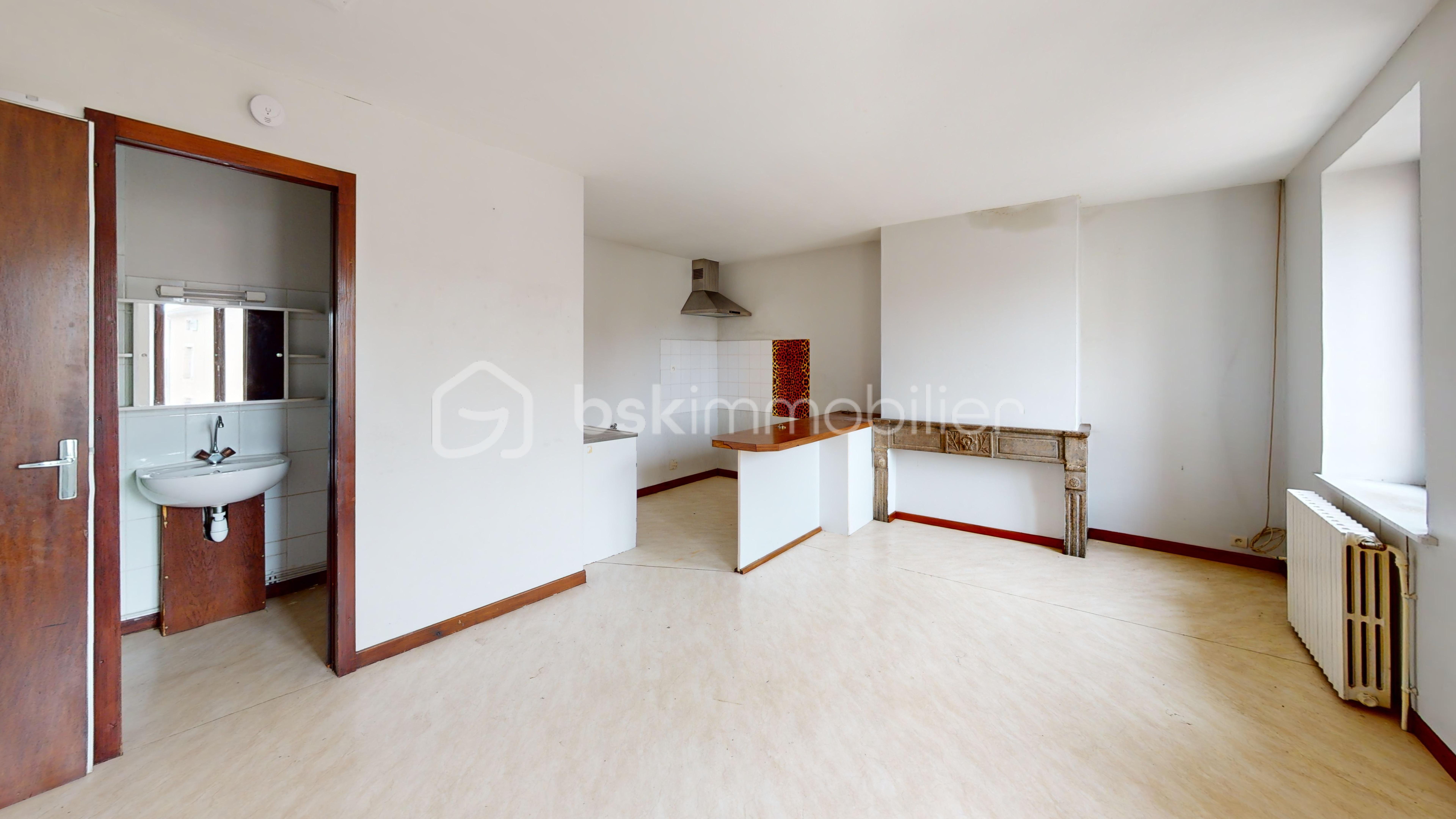 Immeuble mixte de 150 m² - Bedroom.jpg