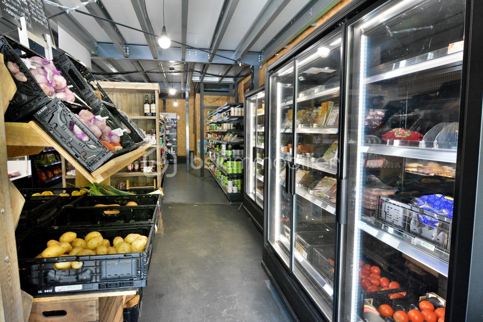 SUPERETTE LAFFREY STEPHANIE DE ALMEIDA IMMOBILIER 38220 (4).jpeg