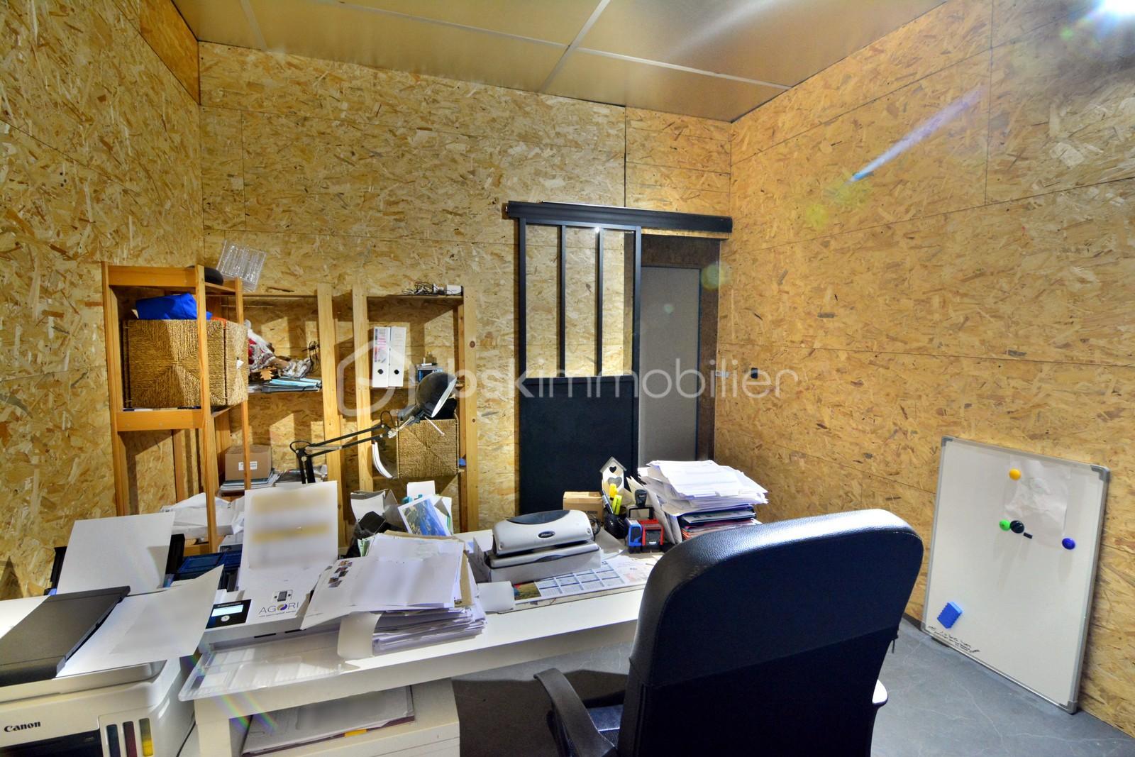 bureau fond de commerce stephanie de almeida immobilier.jpg