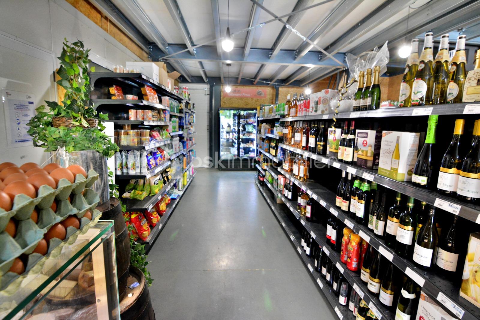 SUPERETTE LAFFREY STEPHANIE DE ALMEIDA IMMOBILIER 38220 (3).jpeg