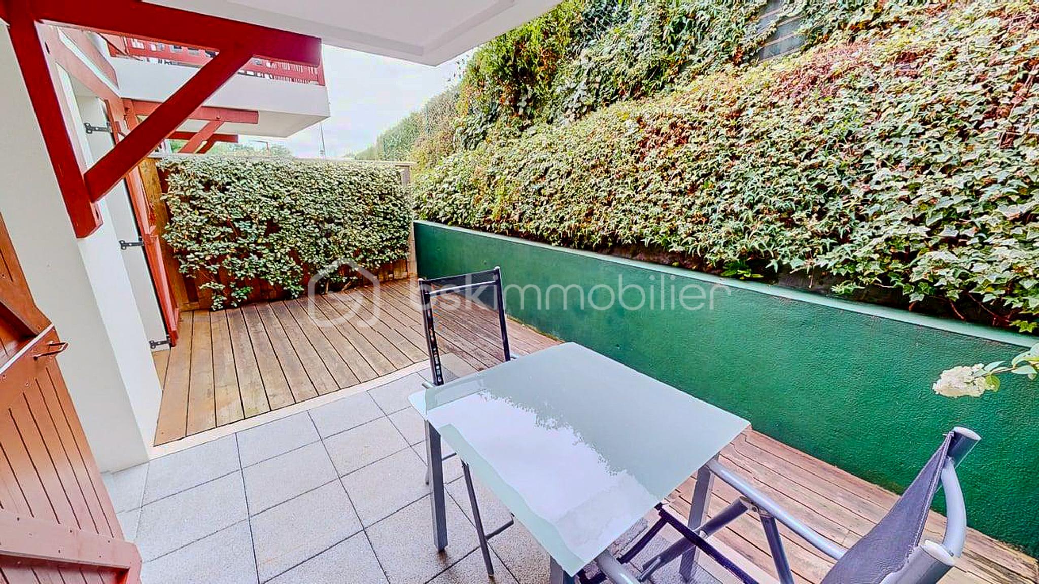 T2-avec-terrasse-Cambo-Les-Bains-08012026_143709.jpg