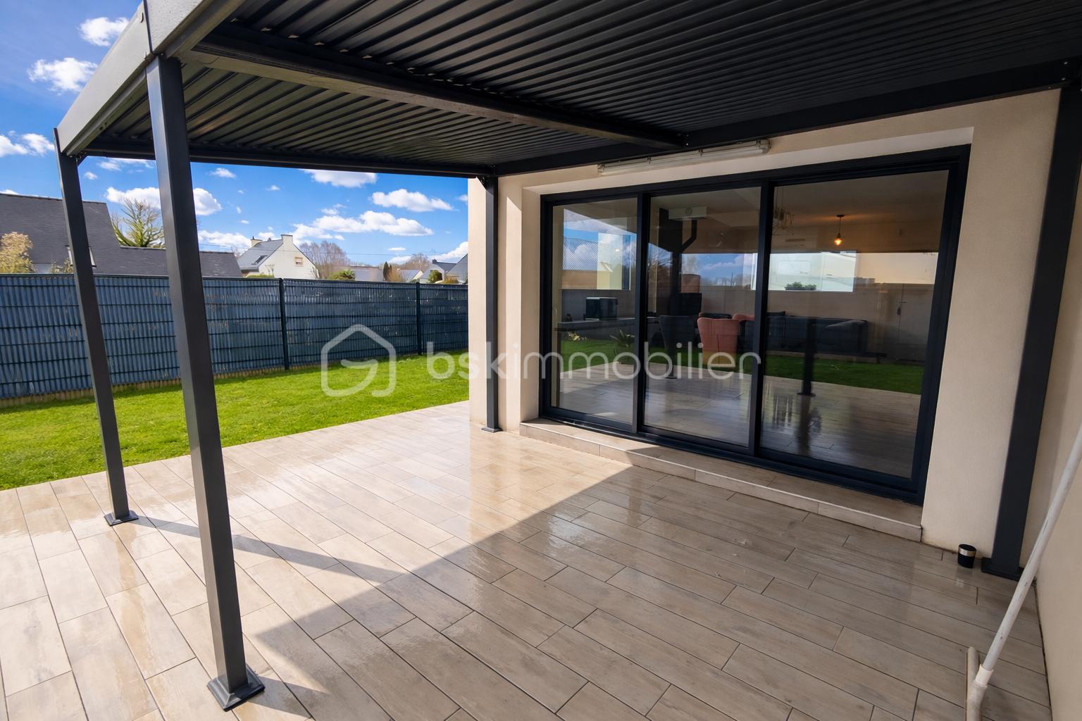 Maison contemporaine de 96 m² - TERRASSE.png