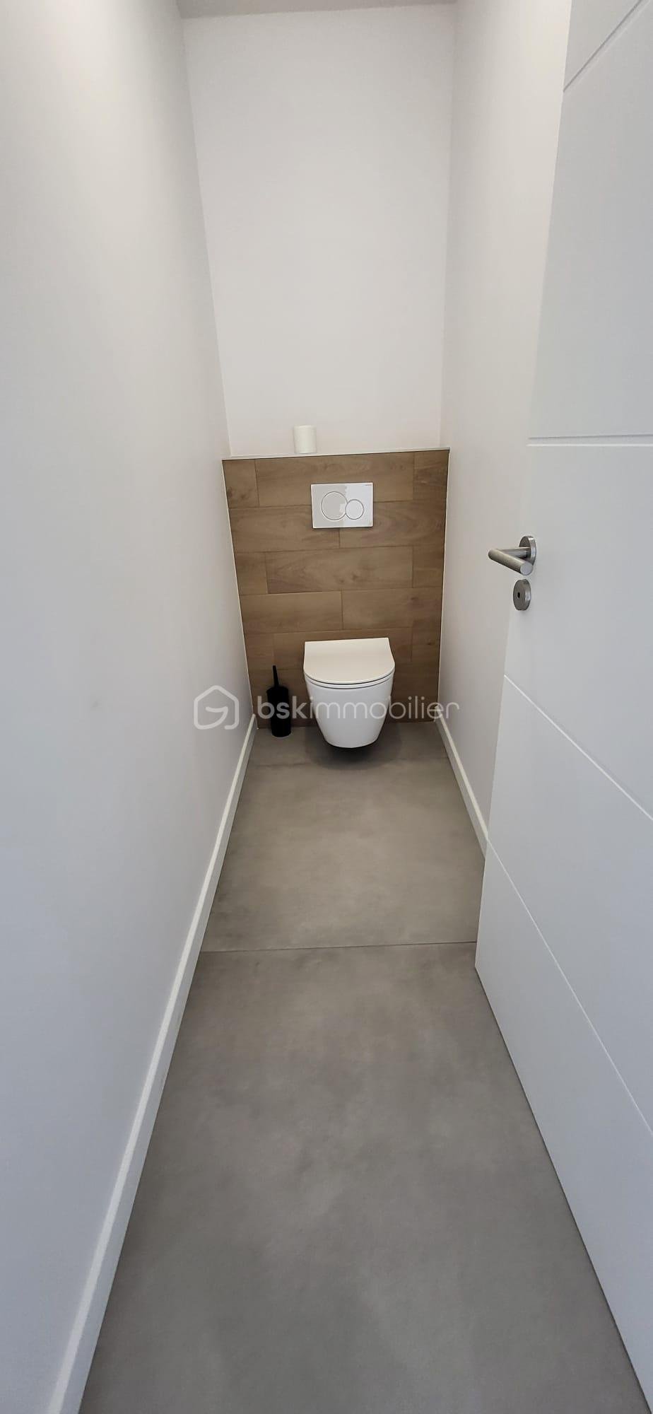 Maison contemporaine de 125 m² - wc.jpeg