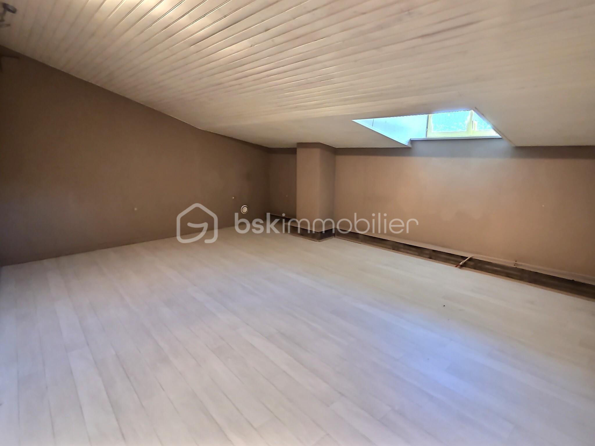 Maison de 275 m² - exposio_132788400.jpg