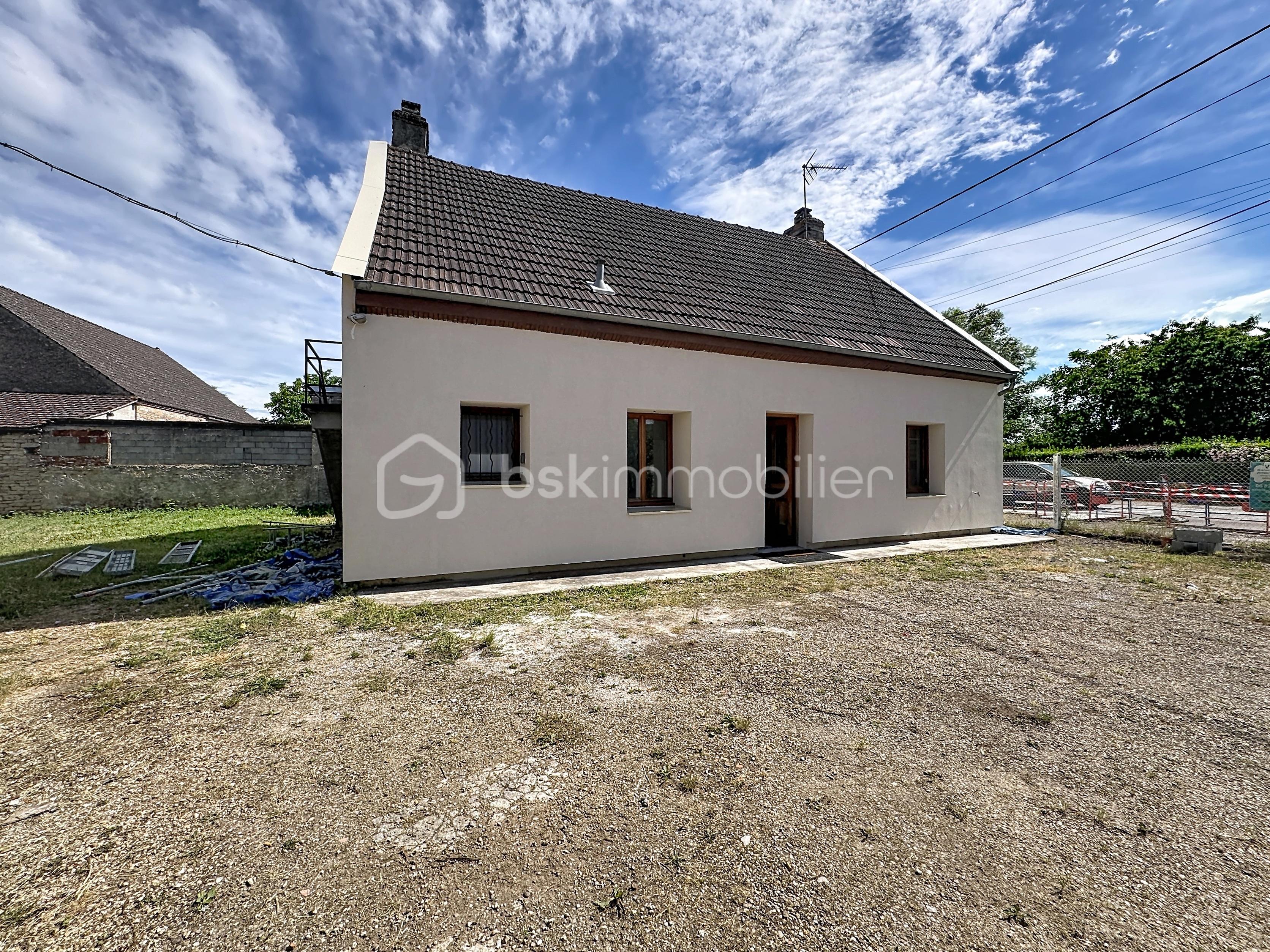 Maison 3 pièces 85 m² · à Saint-Usage · 85 m² · 169 000 €
