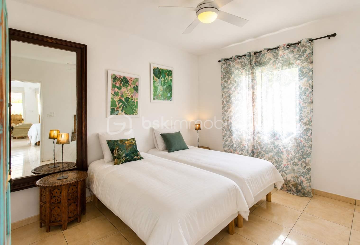 OK 50- R- CHAMBRE 1.jpg