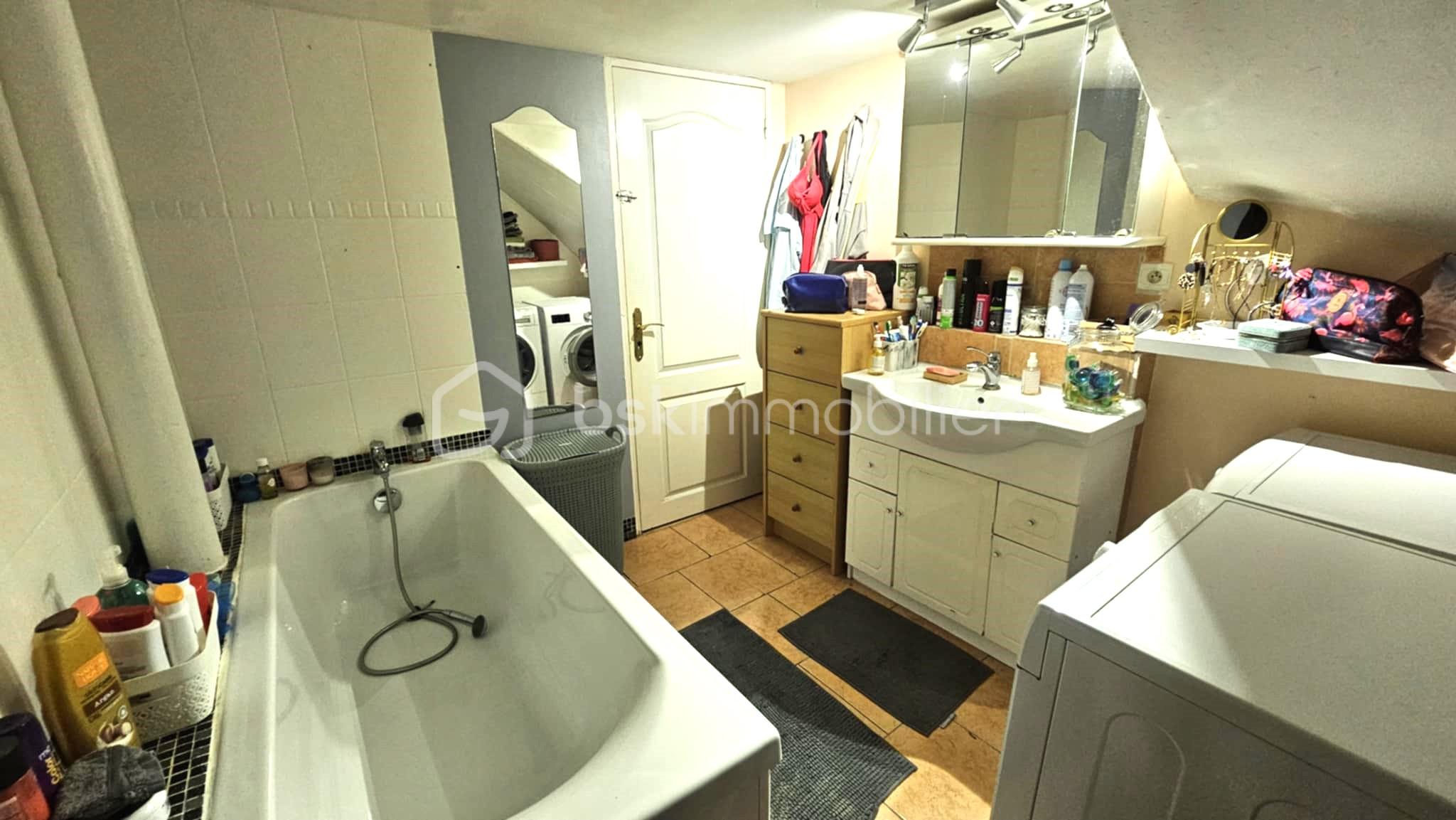 Appartement de 103 m² - 49318b17-cfe9-4115-ae29-c31ad28369fc.jpeg