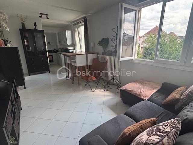 Appartement de 35 m² - sejour.jpg
