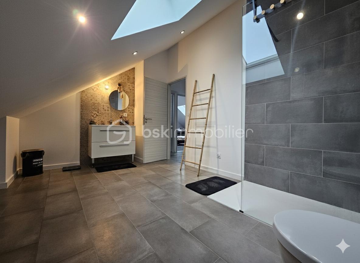 Maison de 140,02 m² - 1765386565767.jpg