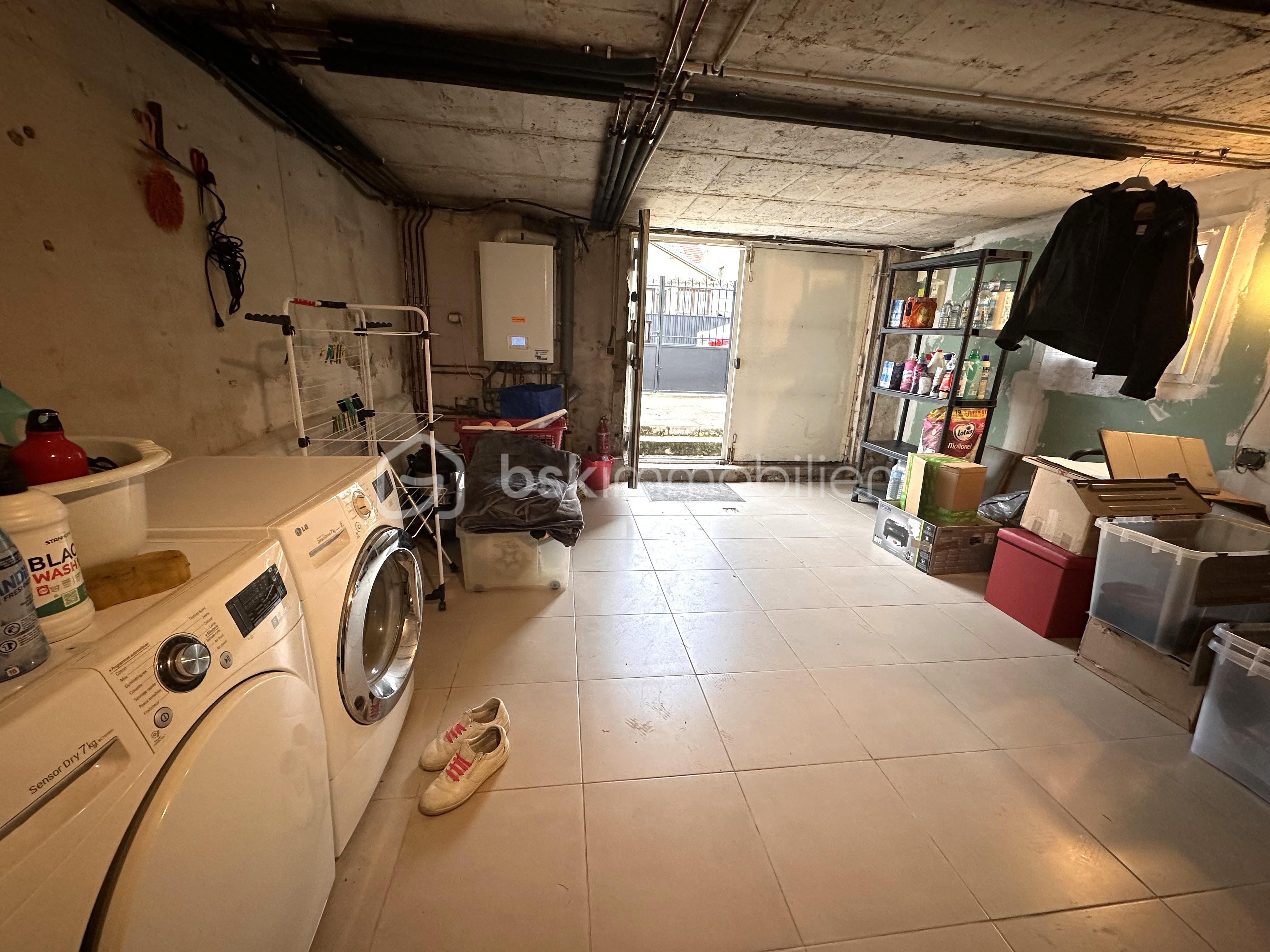 Maison de 52 m² - garage Carol.jpg