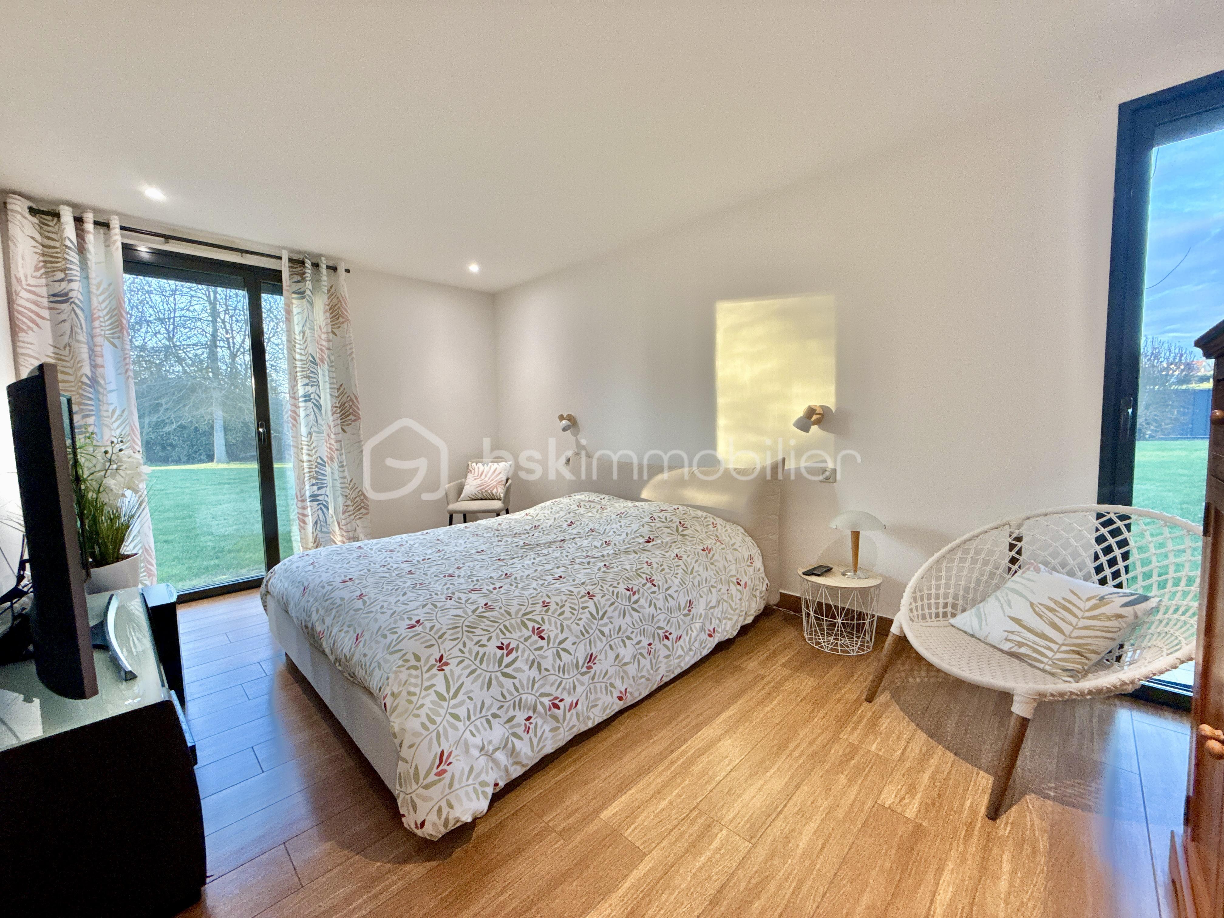 Maison de 365 m² - DJI_20260204_171359_043.jpg