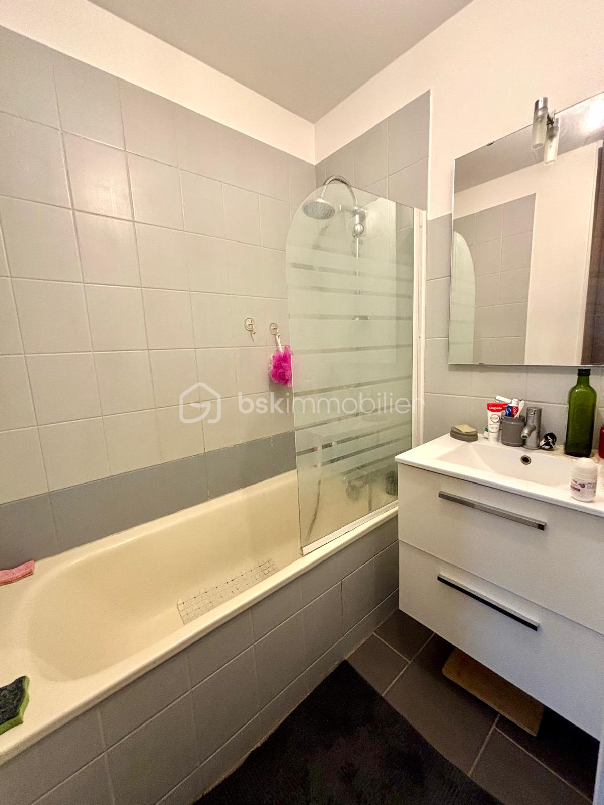 Appartement de 39,73 m² - sdb.jpg