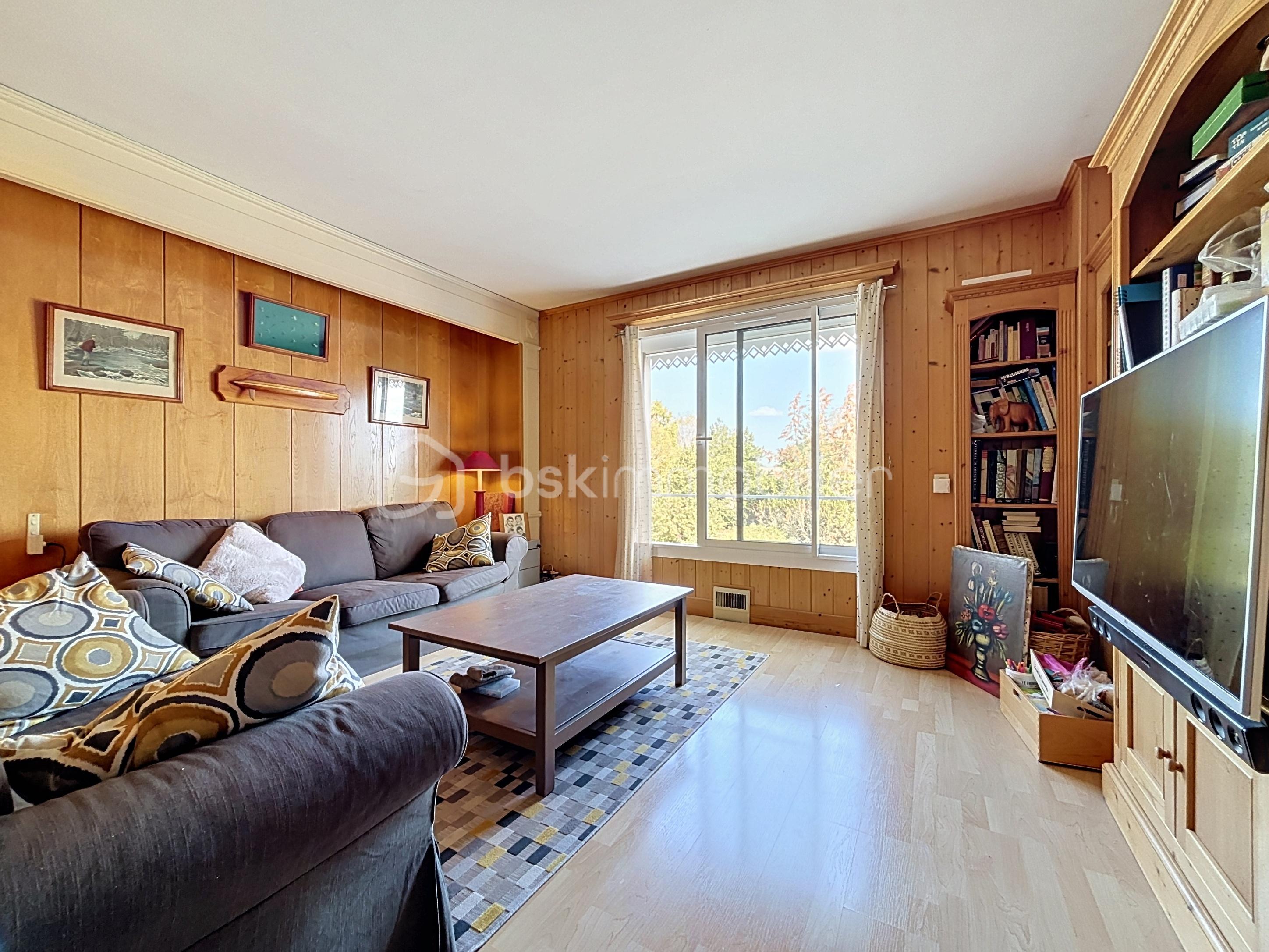 lhome_00007.jpg