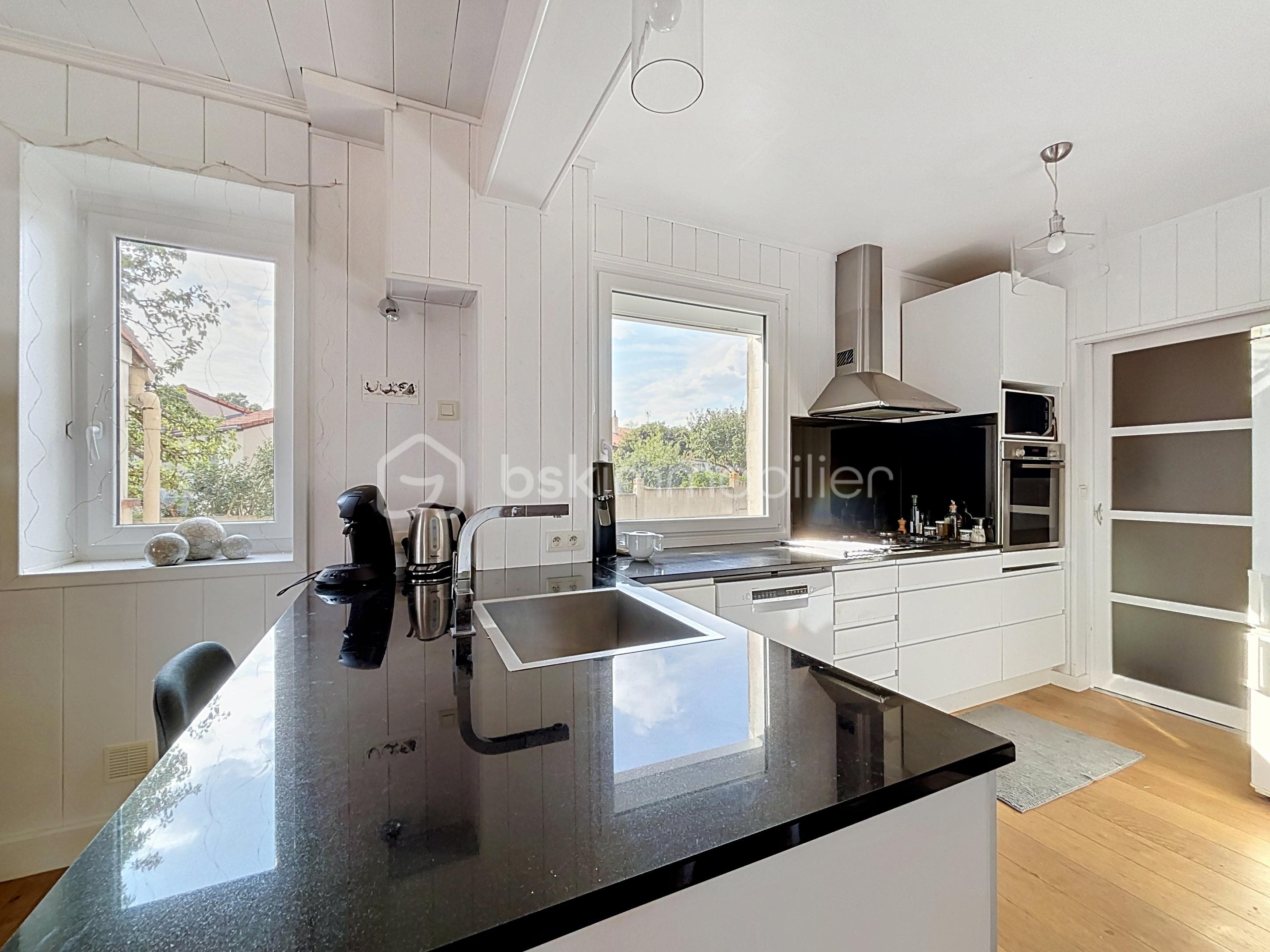 lhome_00011.jpg