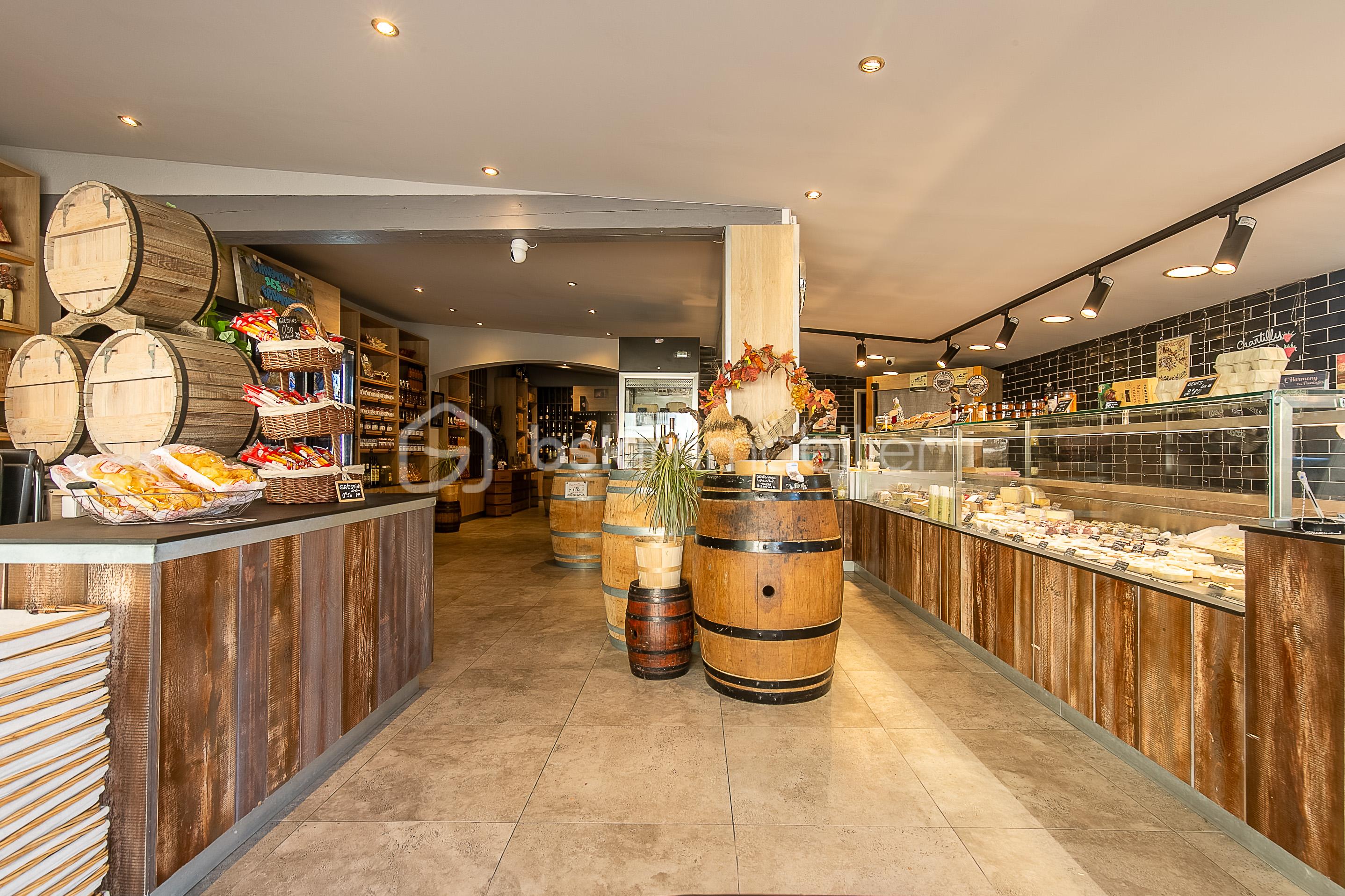 0005__6SM8136-HDR.jpg