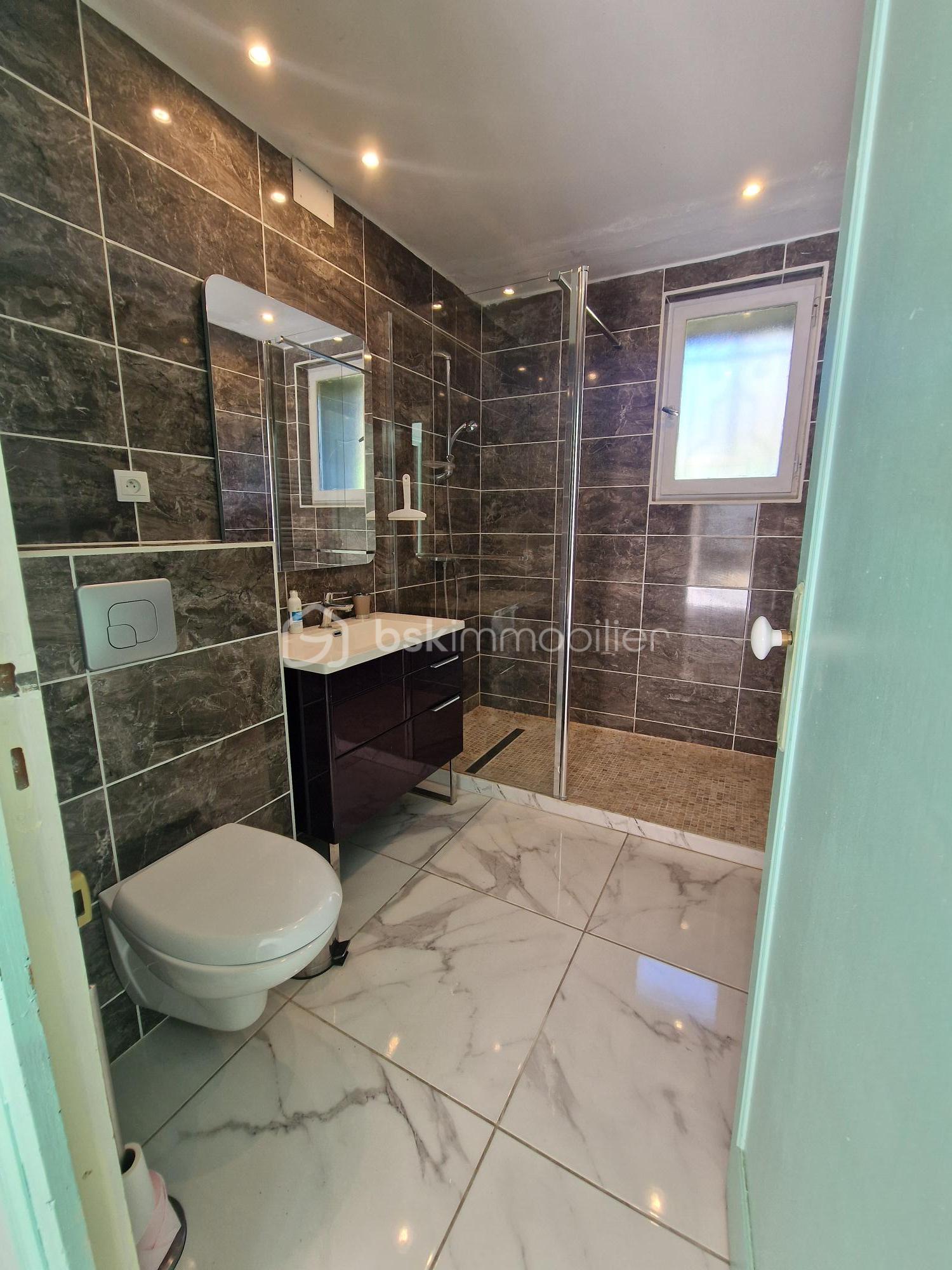 Maison de 283 m² - 20250410_151752.jpg