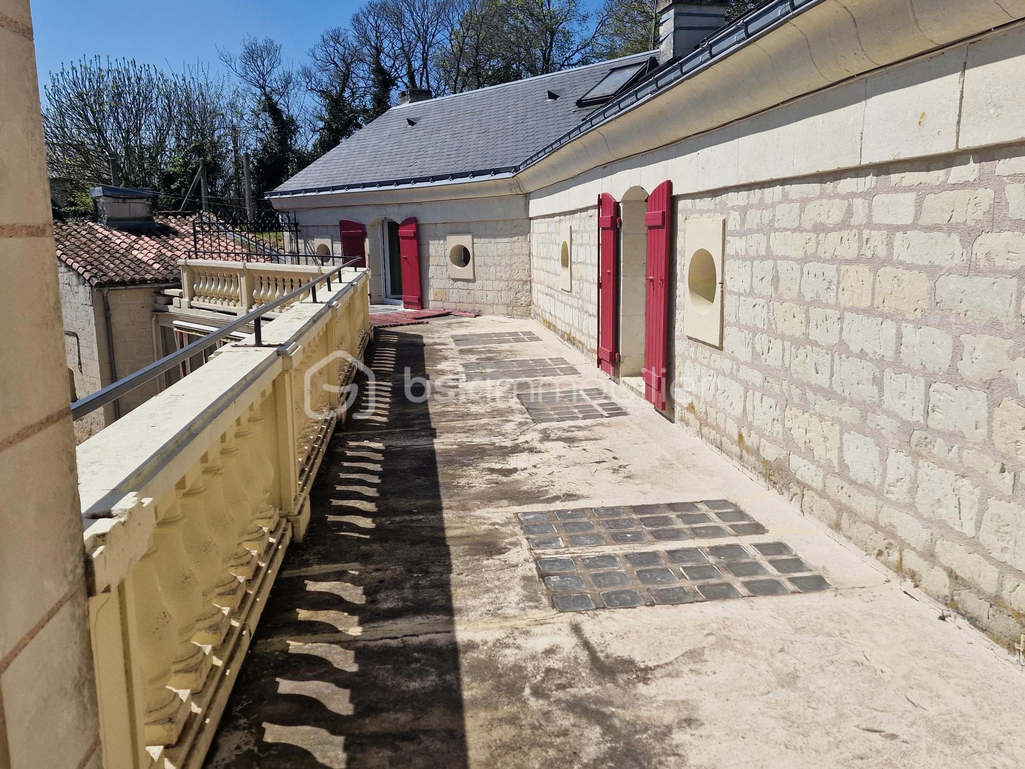 Maison de 283 m² - 20250410_152101.jpg