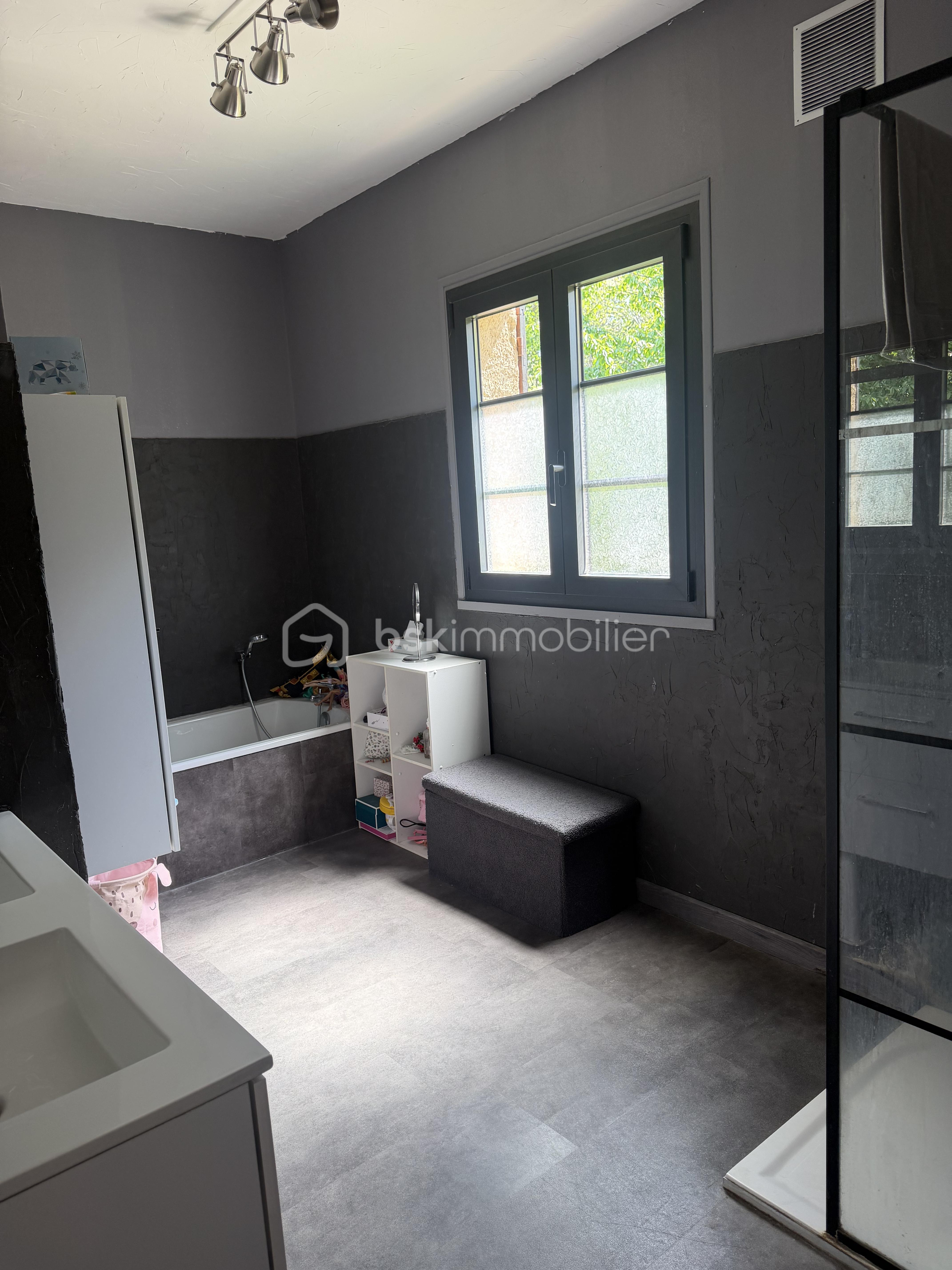 SALLE DE BAIN RDC.jpeg