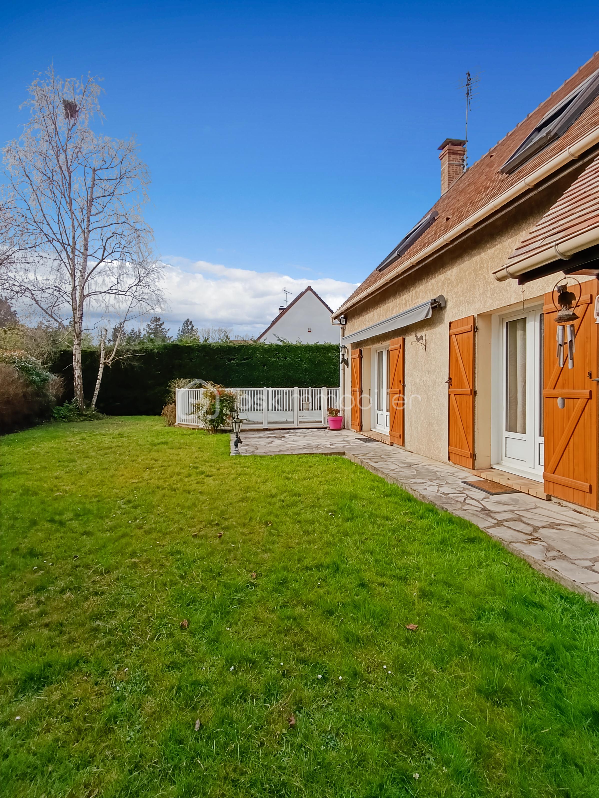 Maison traditionnelle de 171 m² - 1742033104327_2025_8.jpg