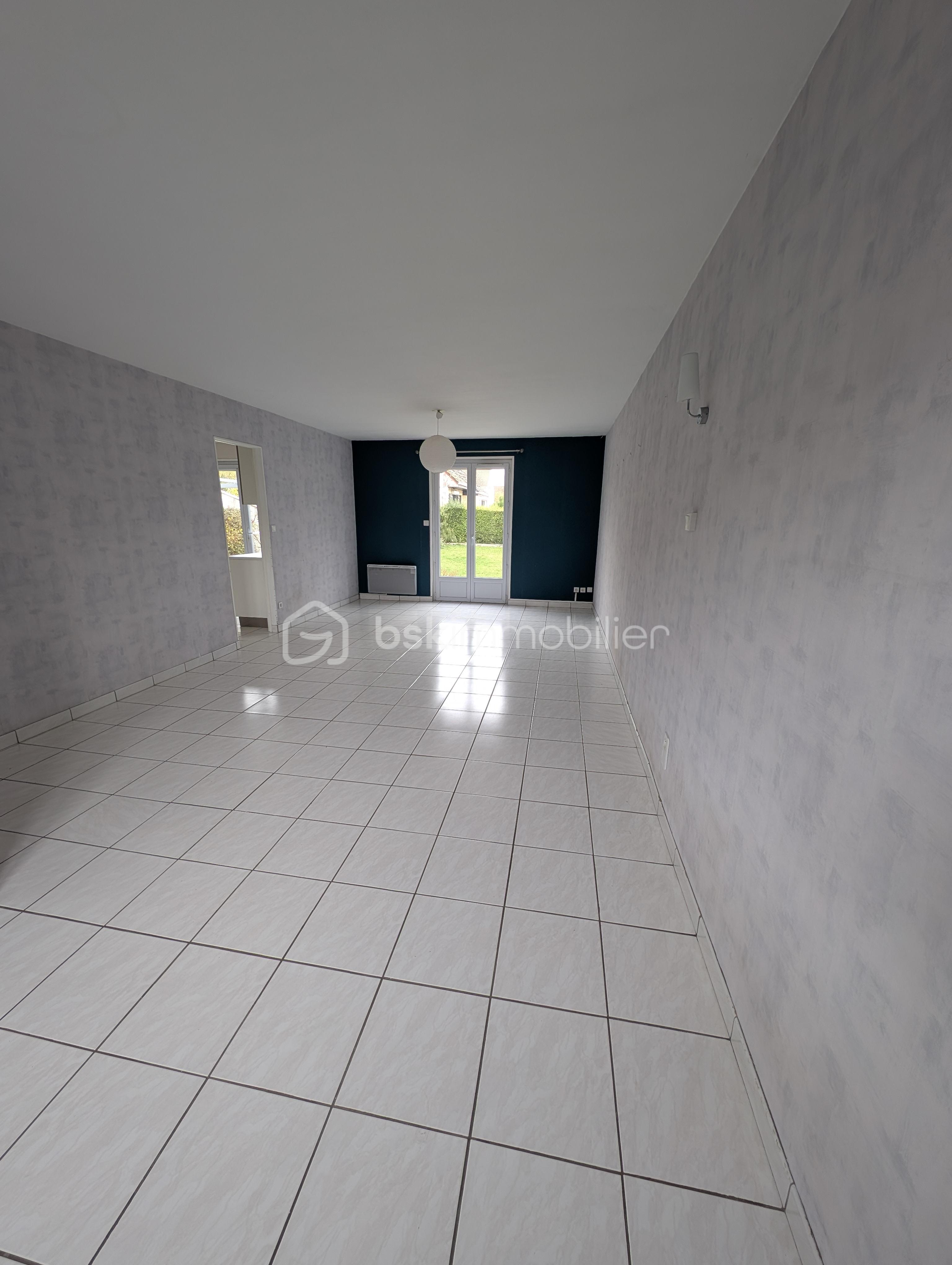 Pavillon de 90 m² - PXL_20251107_110902151.jpg