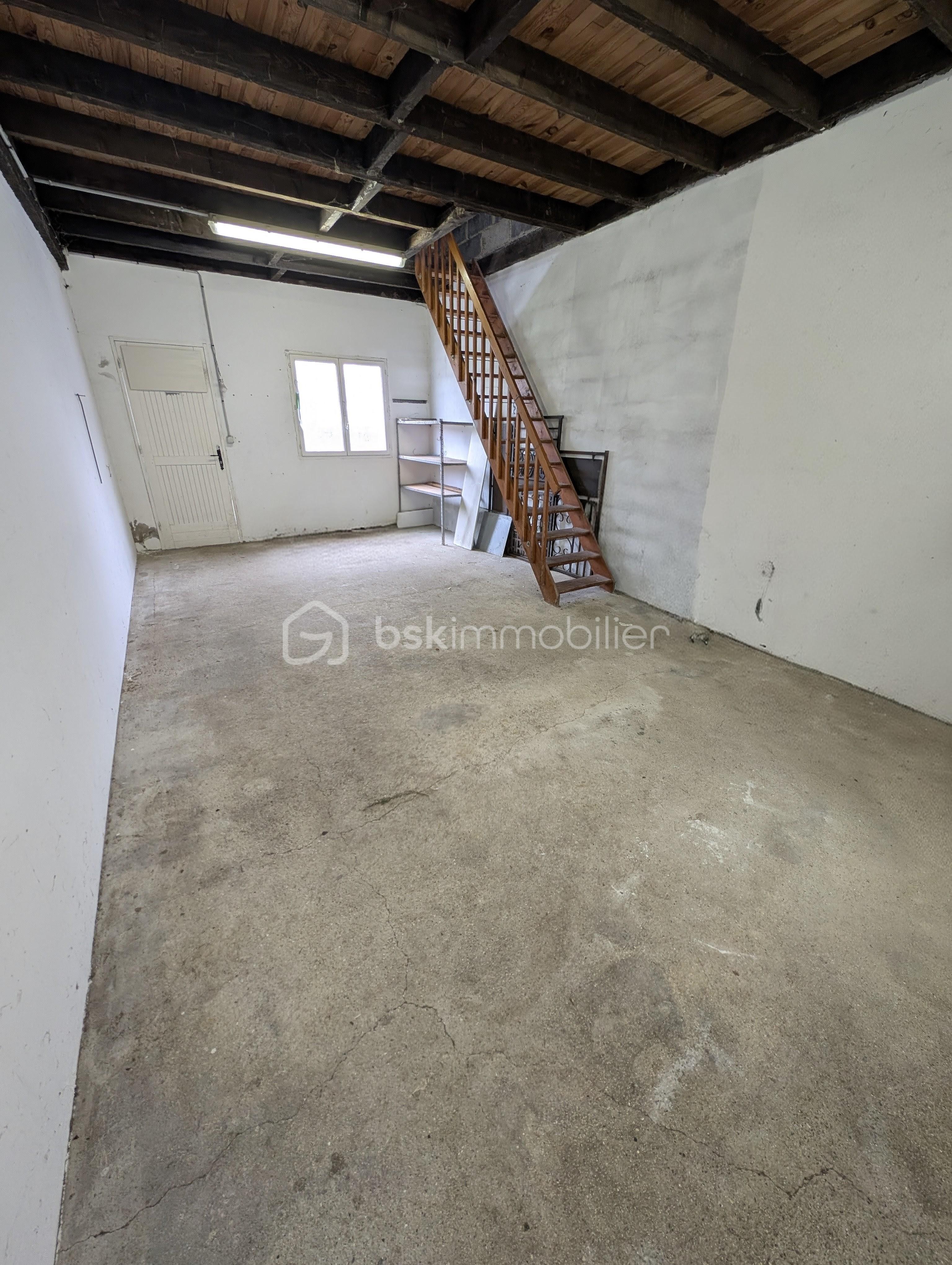 Pavillon de 90 m² - PXL_20251107_111601406~2.jpg