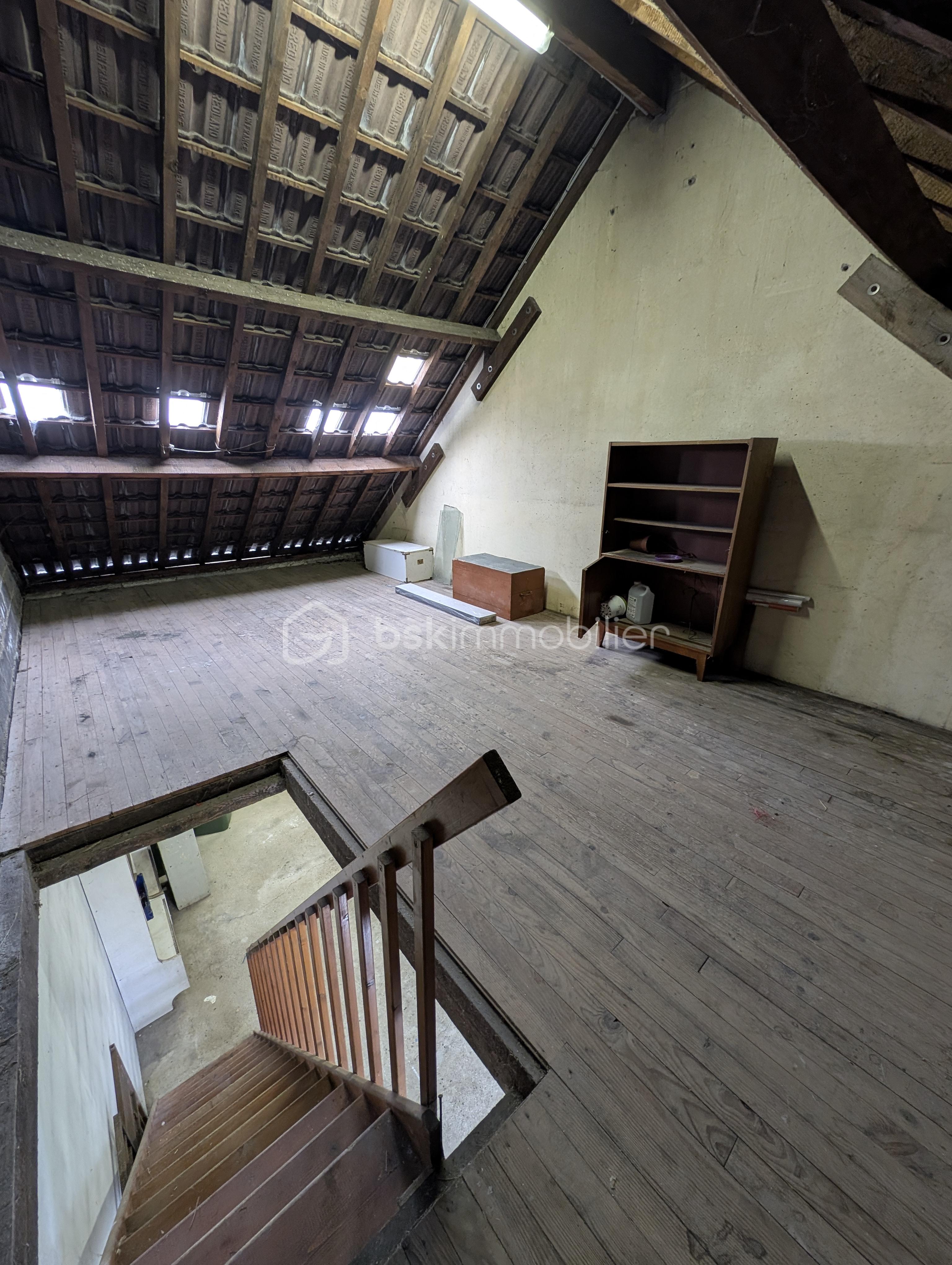 Pavillon de 90 m² - PXL_20251107_111633488.jpg