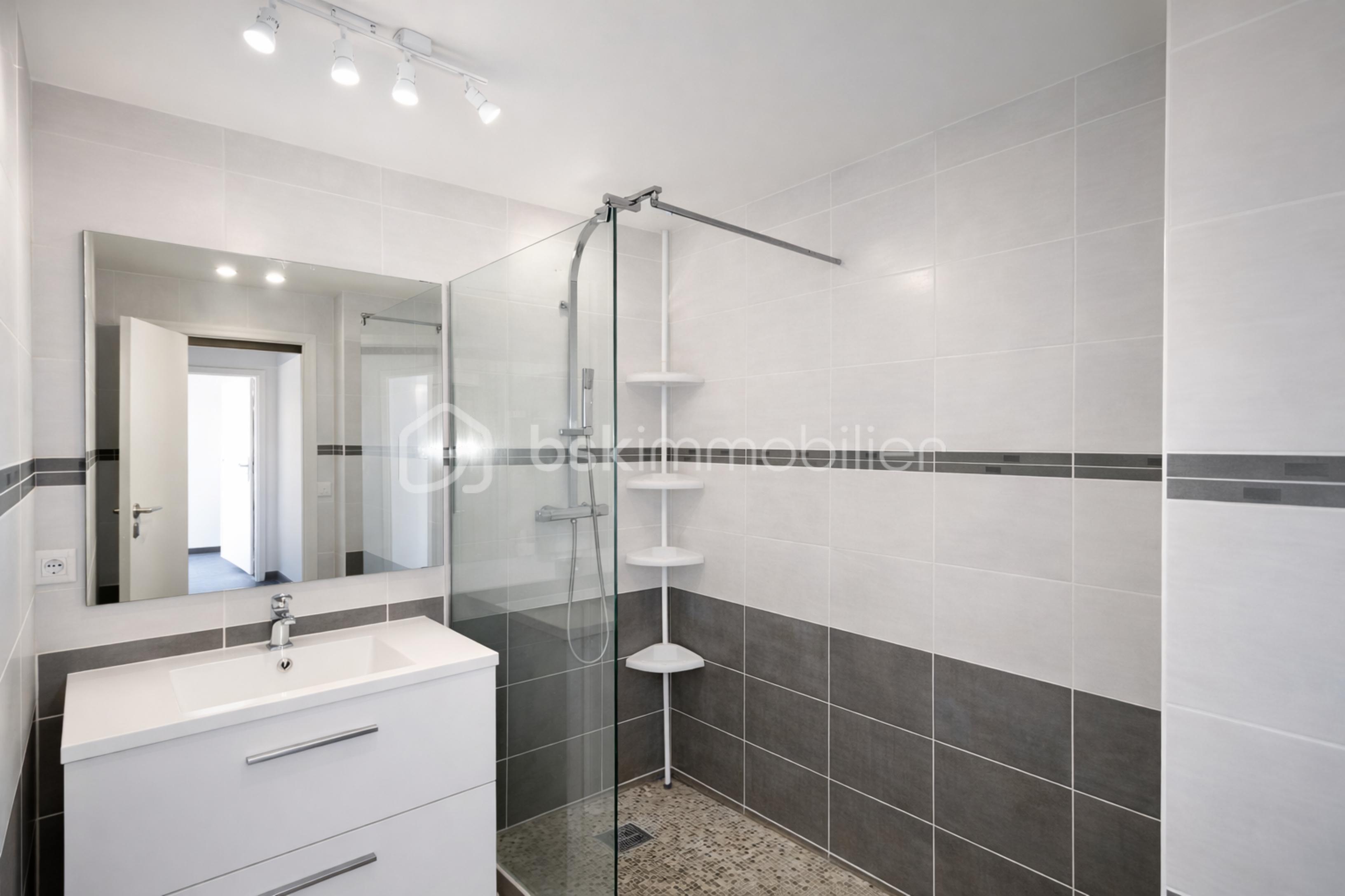 Appartement de 62 m² - resize_ChatGPT Image 20 janv. 2026, 09_21_49.png