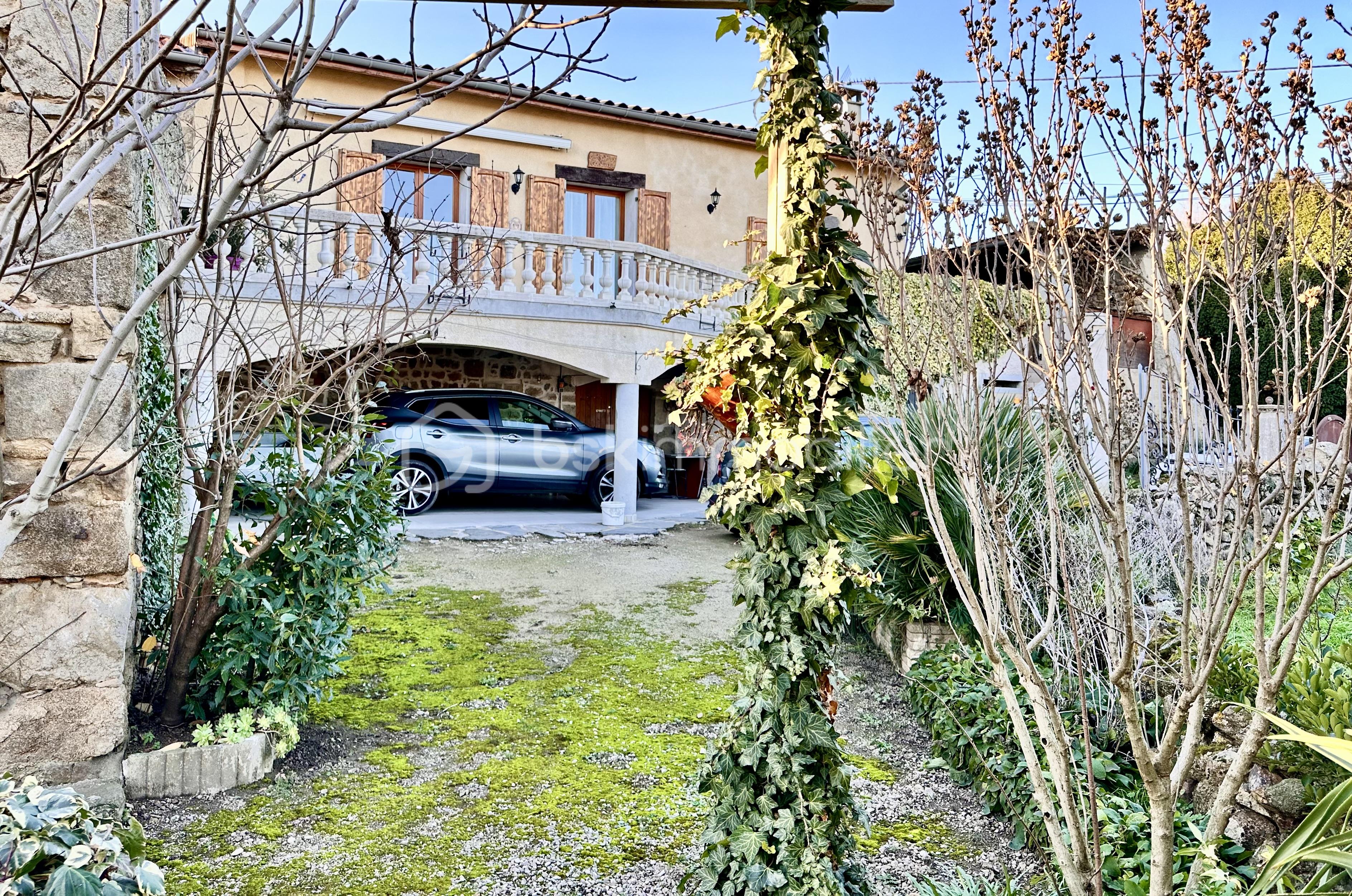 Maison en pierre de 90 m²