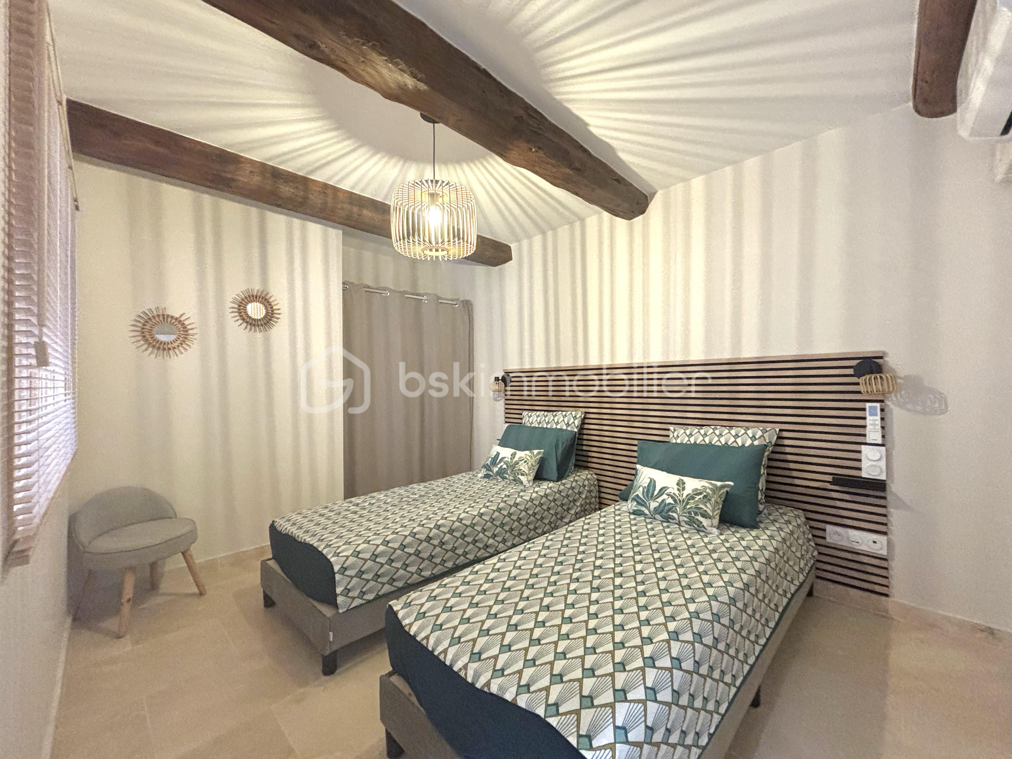 Maison traditionnelle de 94 m² - tempImagem8hE2P.png
