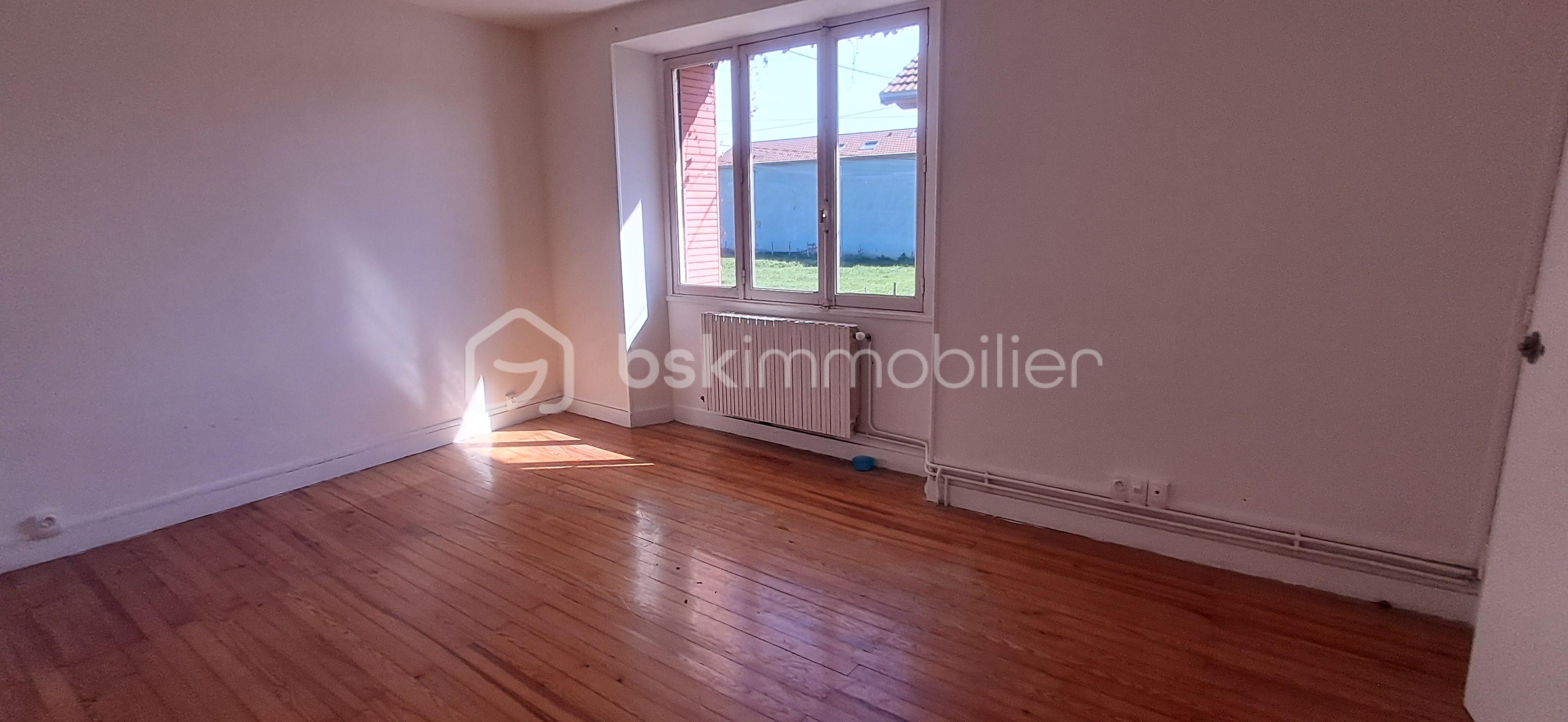 Maison La Frette Meyzin Chambre 2.jpg