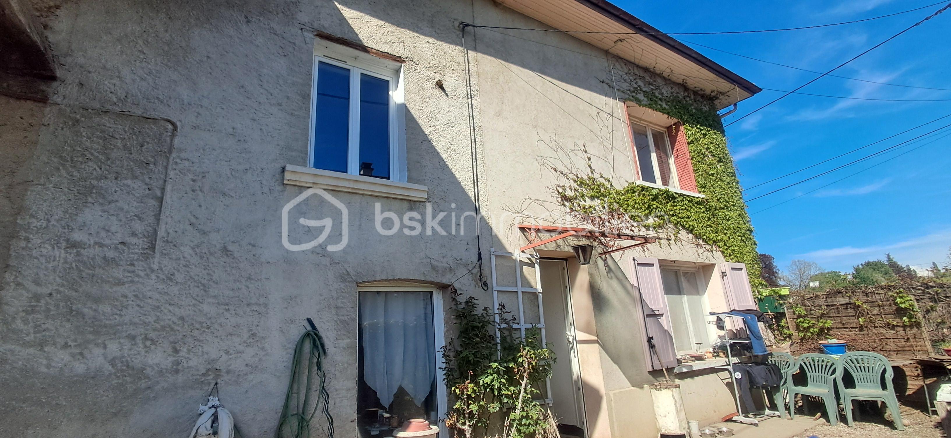 Maison La Frette Meyzin Façade 2.jpg